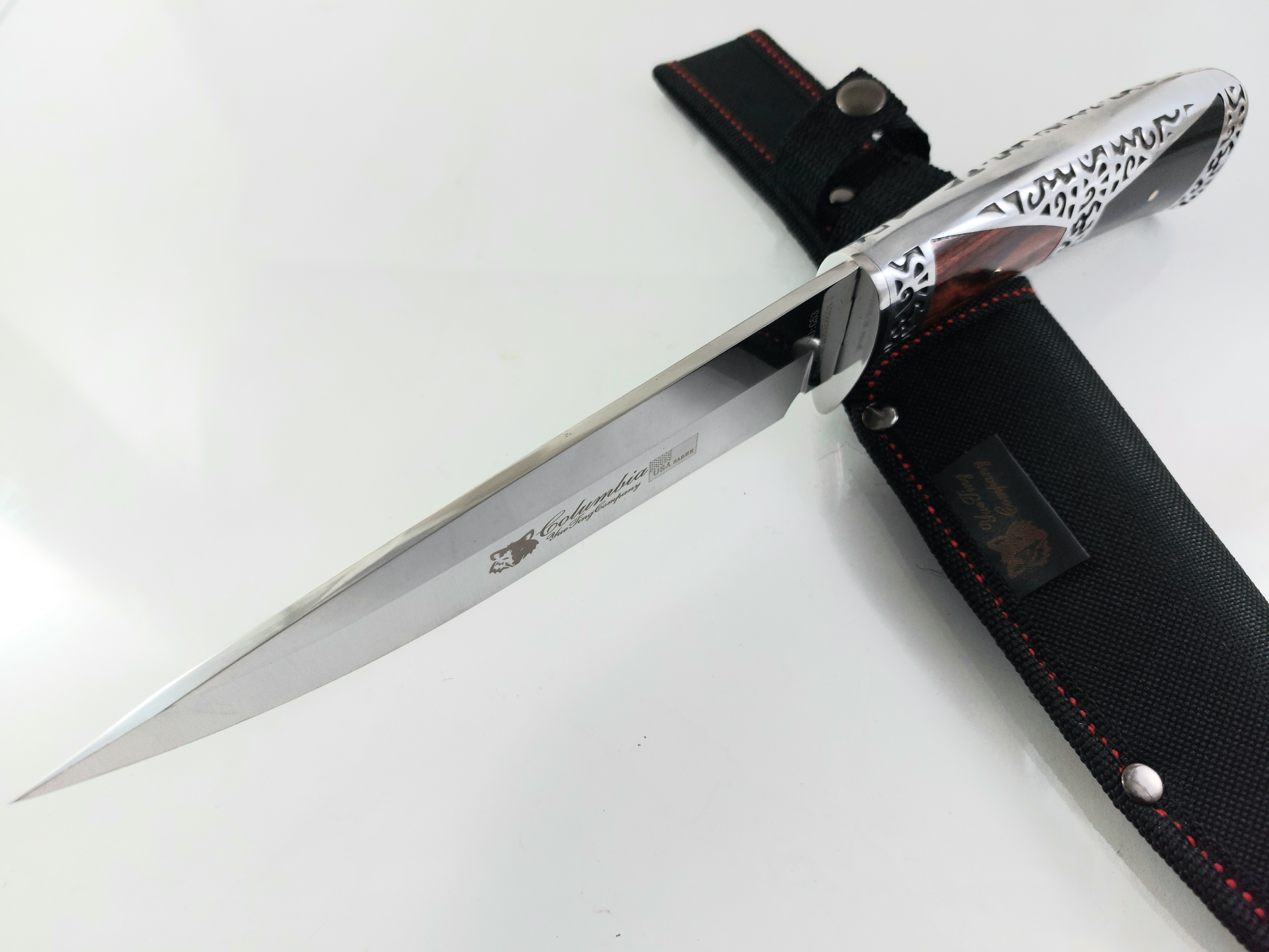 Ловен нож от масивна закалена стомана - Columbia G 53