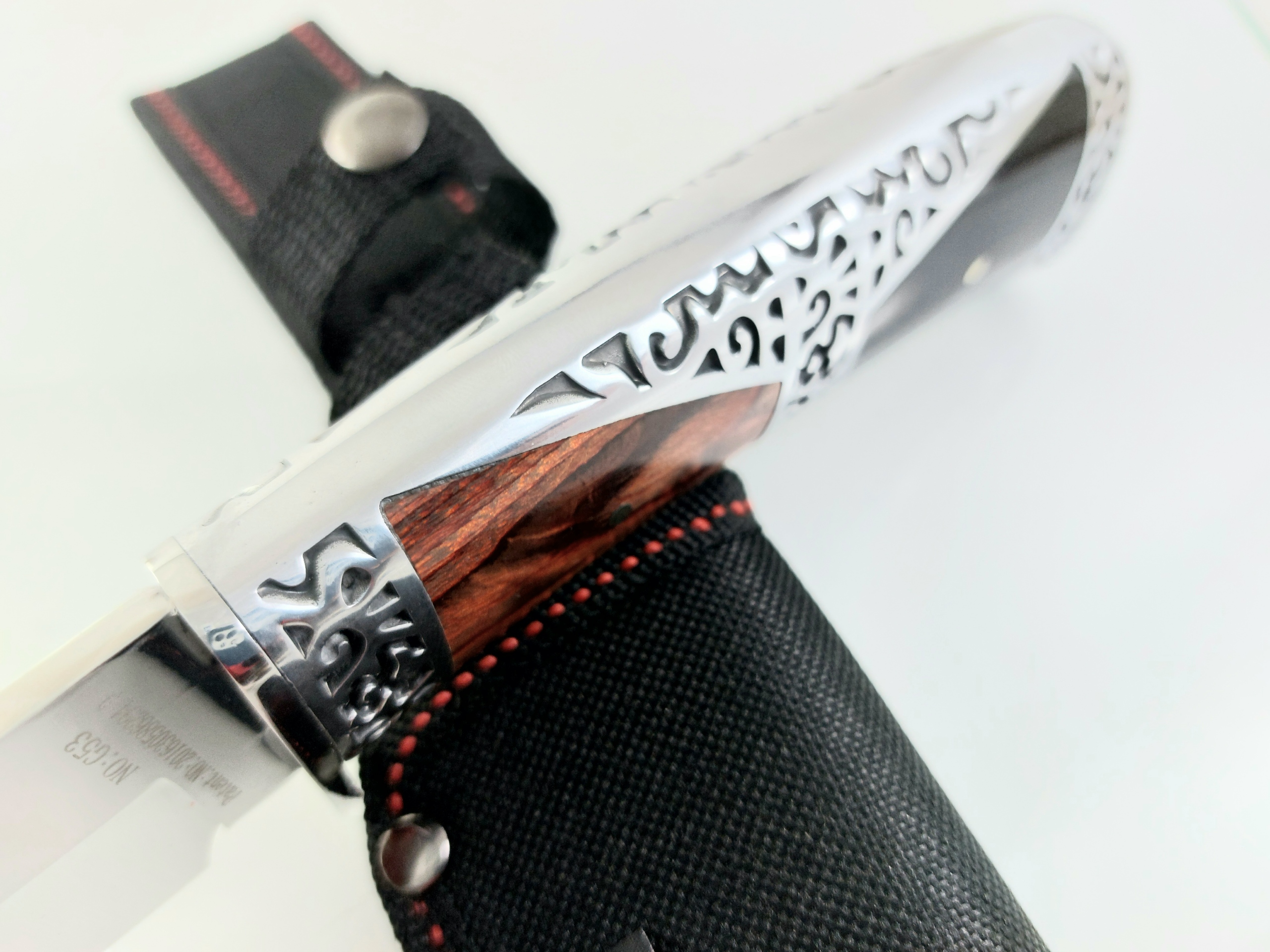 Ловен нож от масивна закалена стомана - Columbia G 53