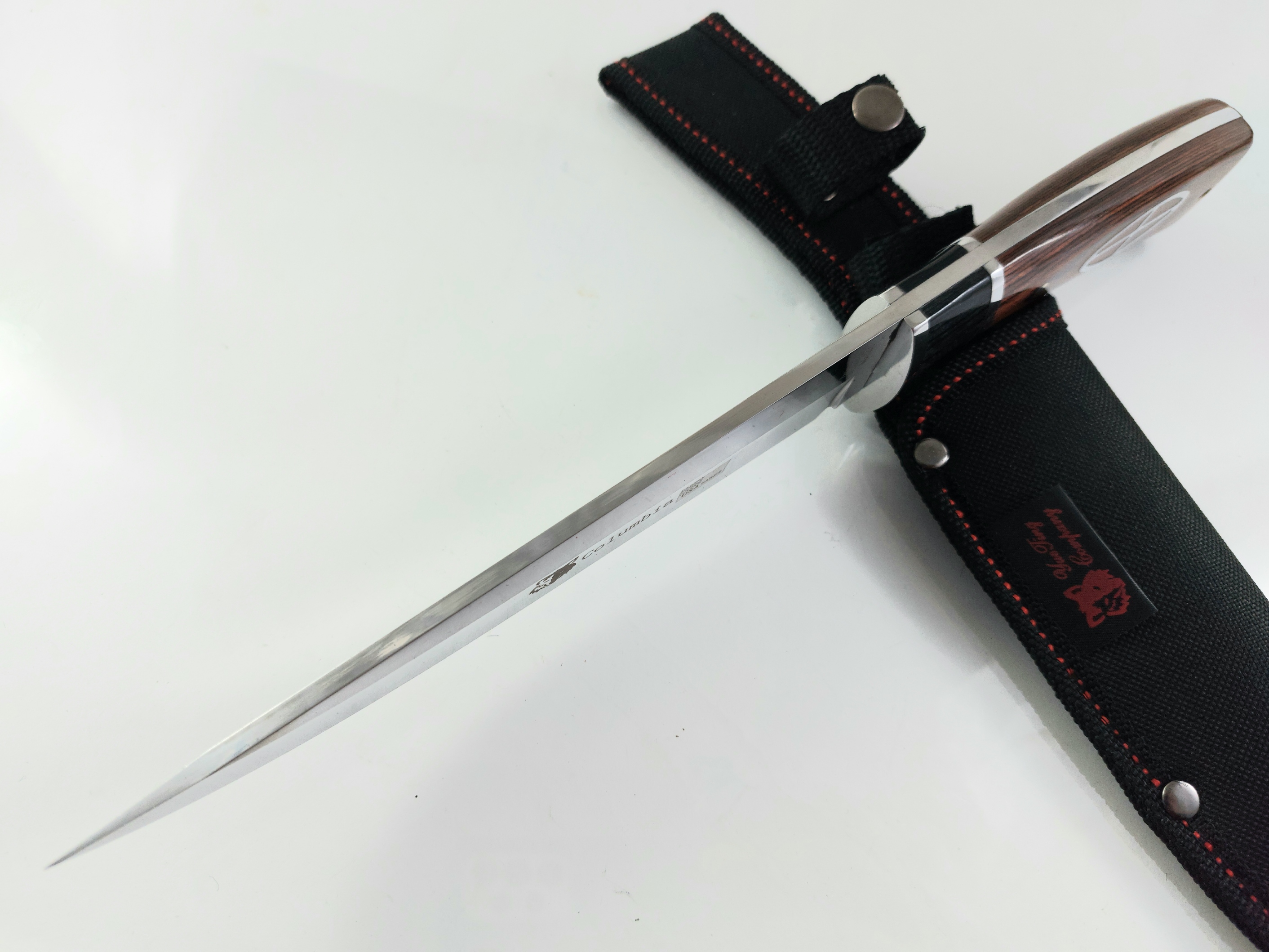 Ловен нож от масивна закалена стомана - Columbia G02