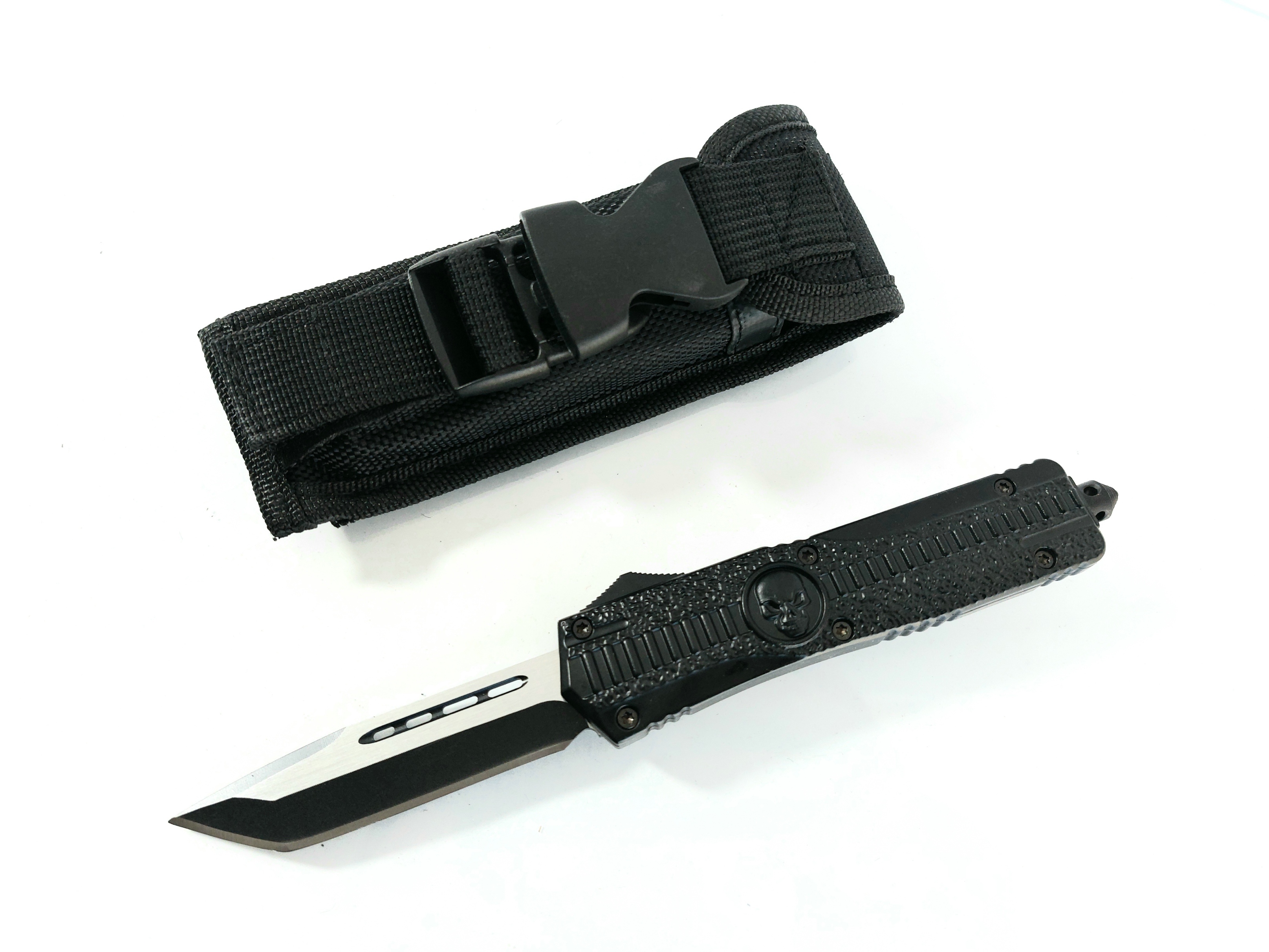 Microtech Black OTF- сгъваем автоматичен нож танто Skull