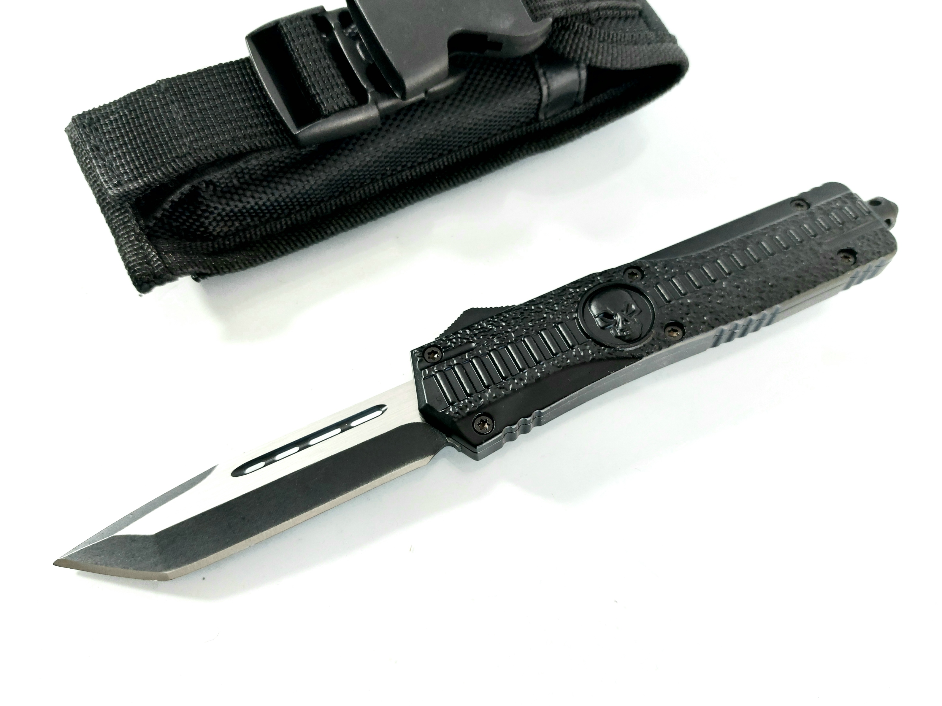 Microtech Black OTF- сгъваем автоматичен нож танто Skull