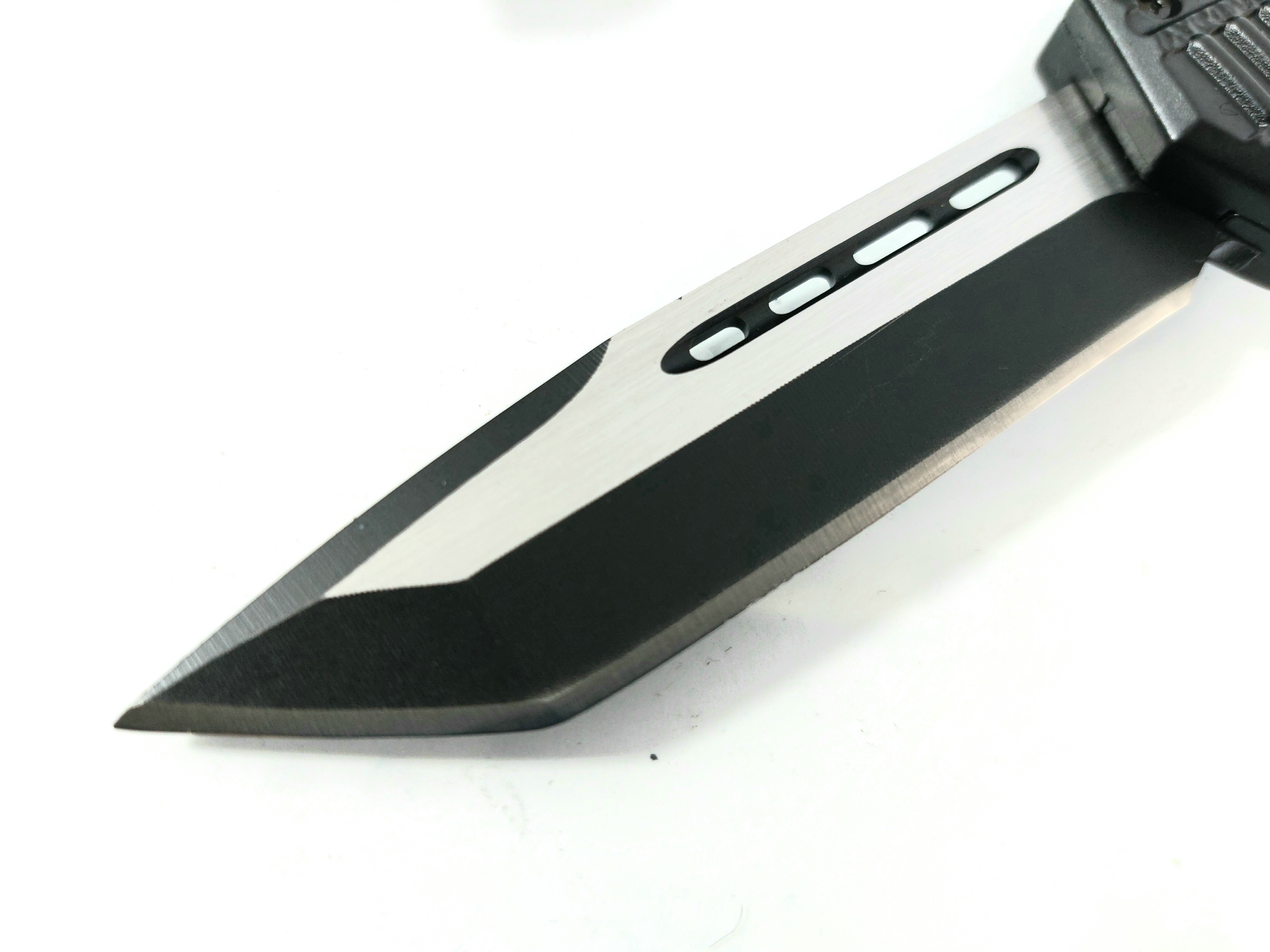 Microtech Black OTF- сгъваем автоматичен нож танто Skull