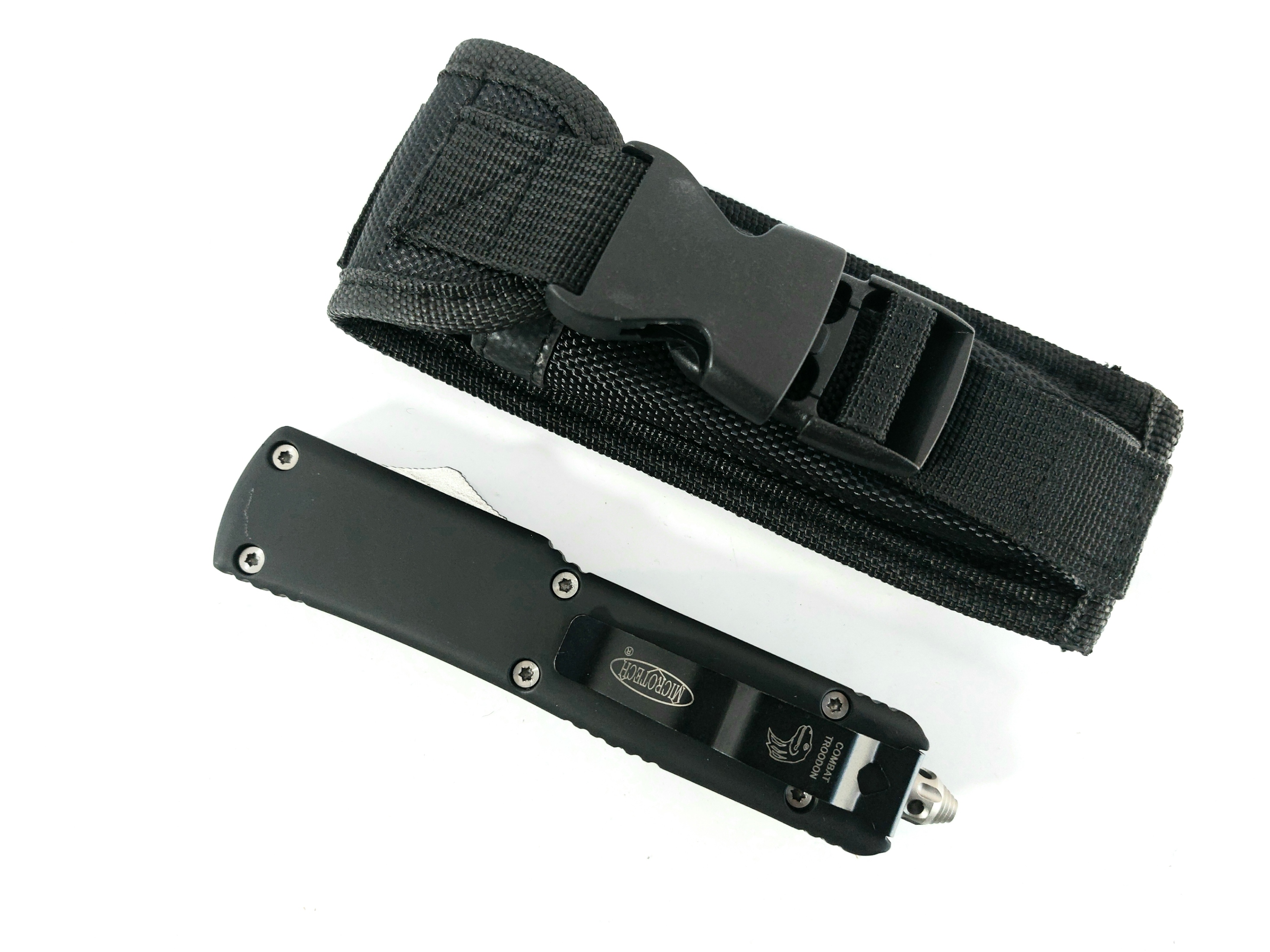 Microtech Black OTF- сгъваем автоматичен нож тип кама с клипс и калъф