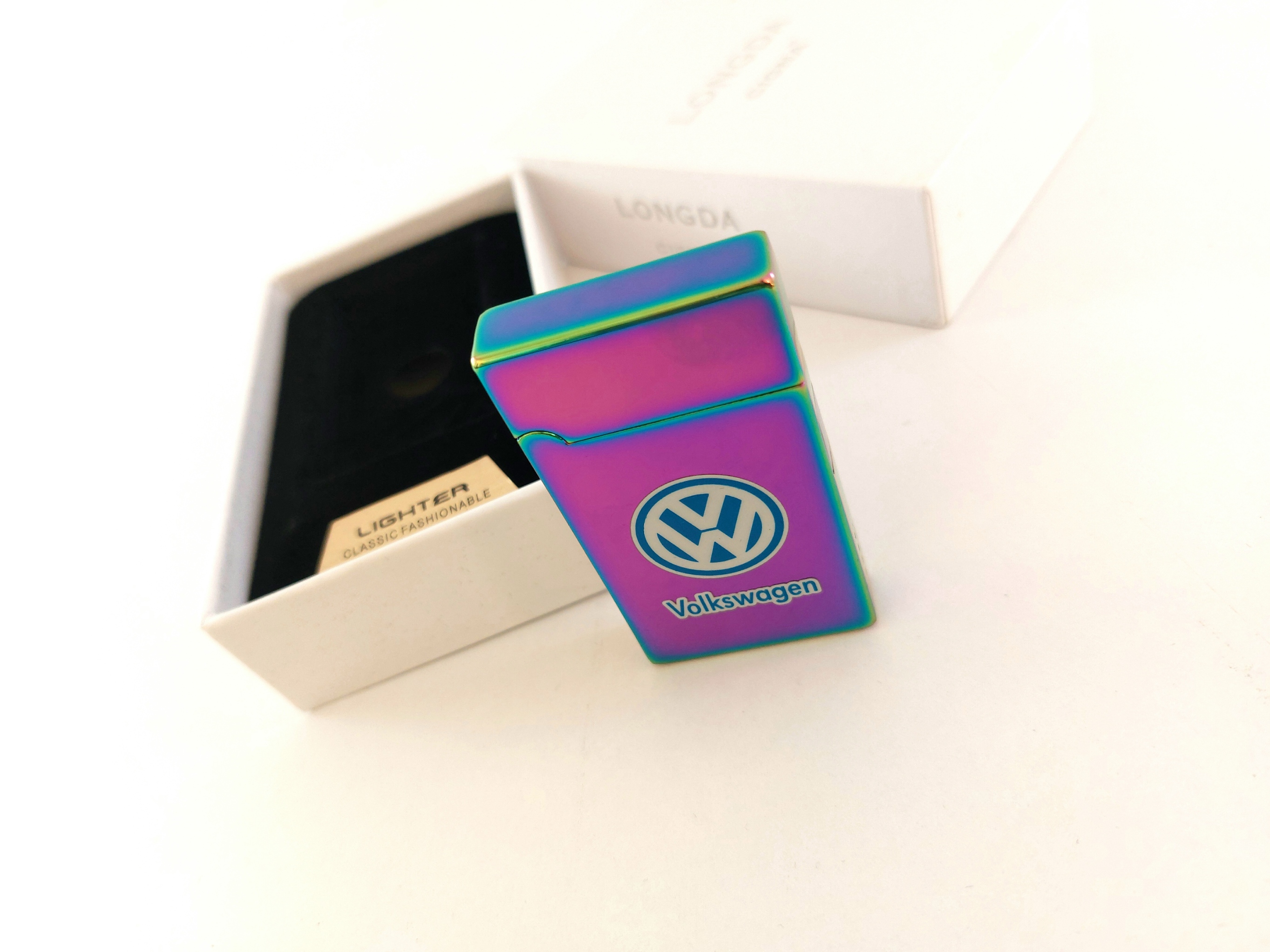 Електрическа запалка с логото наVolkswagen с луксозна подаръчна кутийка