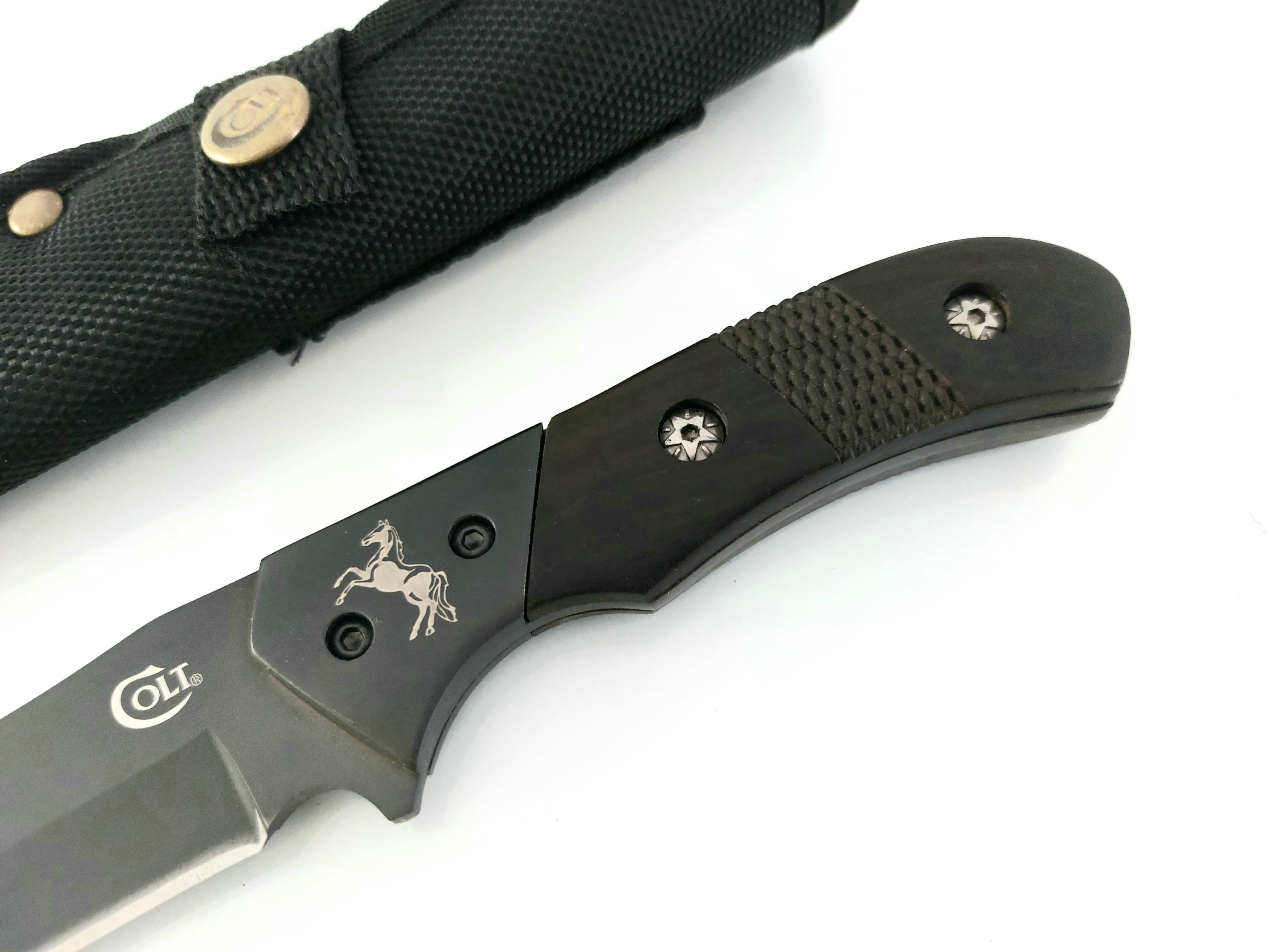 Ловен нож с черно тефлоново покритие модел CT343 Colt