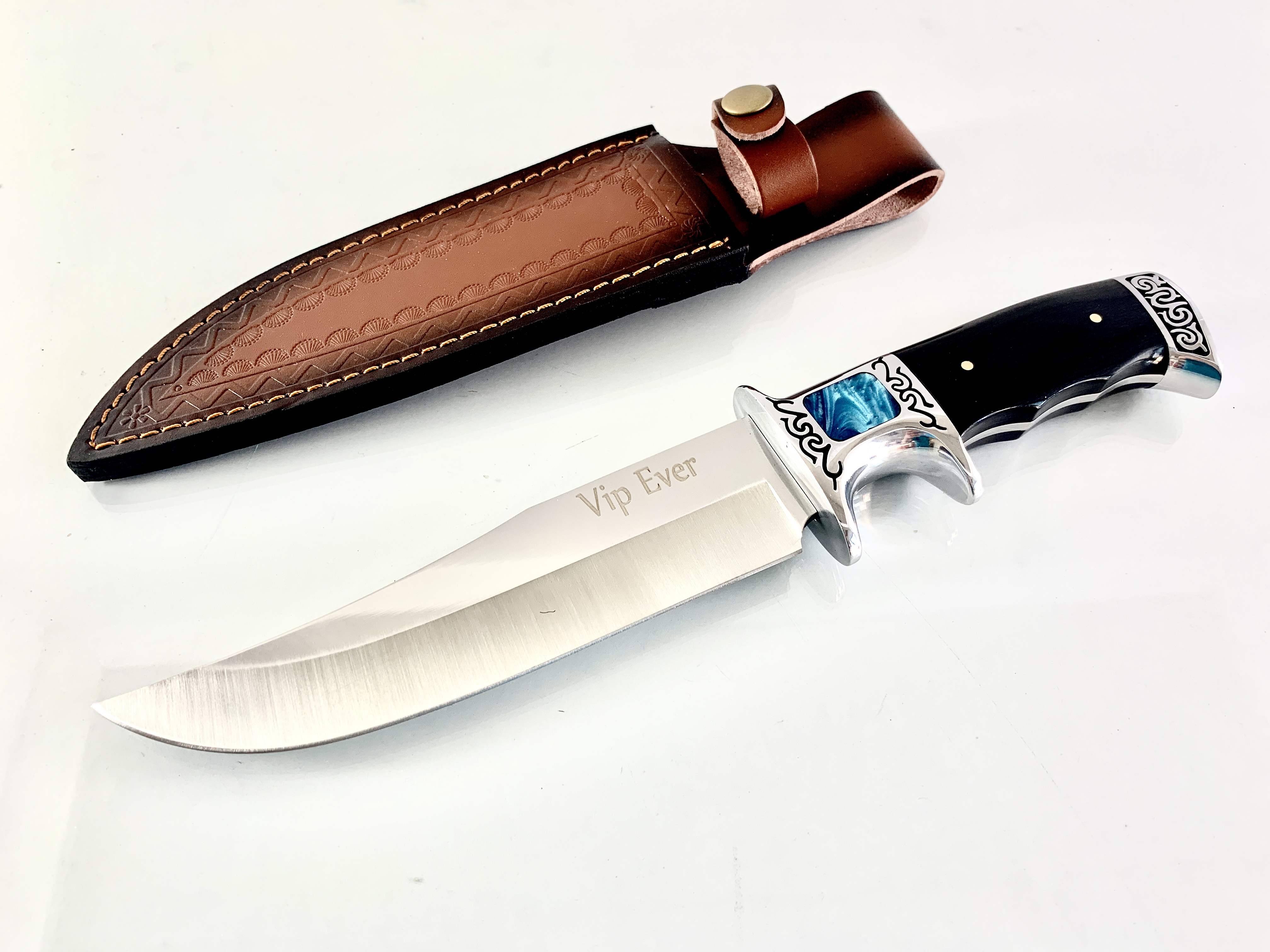 Bowie Hunting knife UC 61 Ловен нож метален масивен Vip Ever