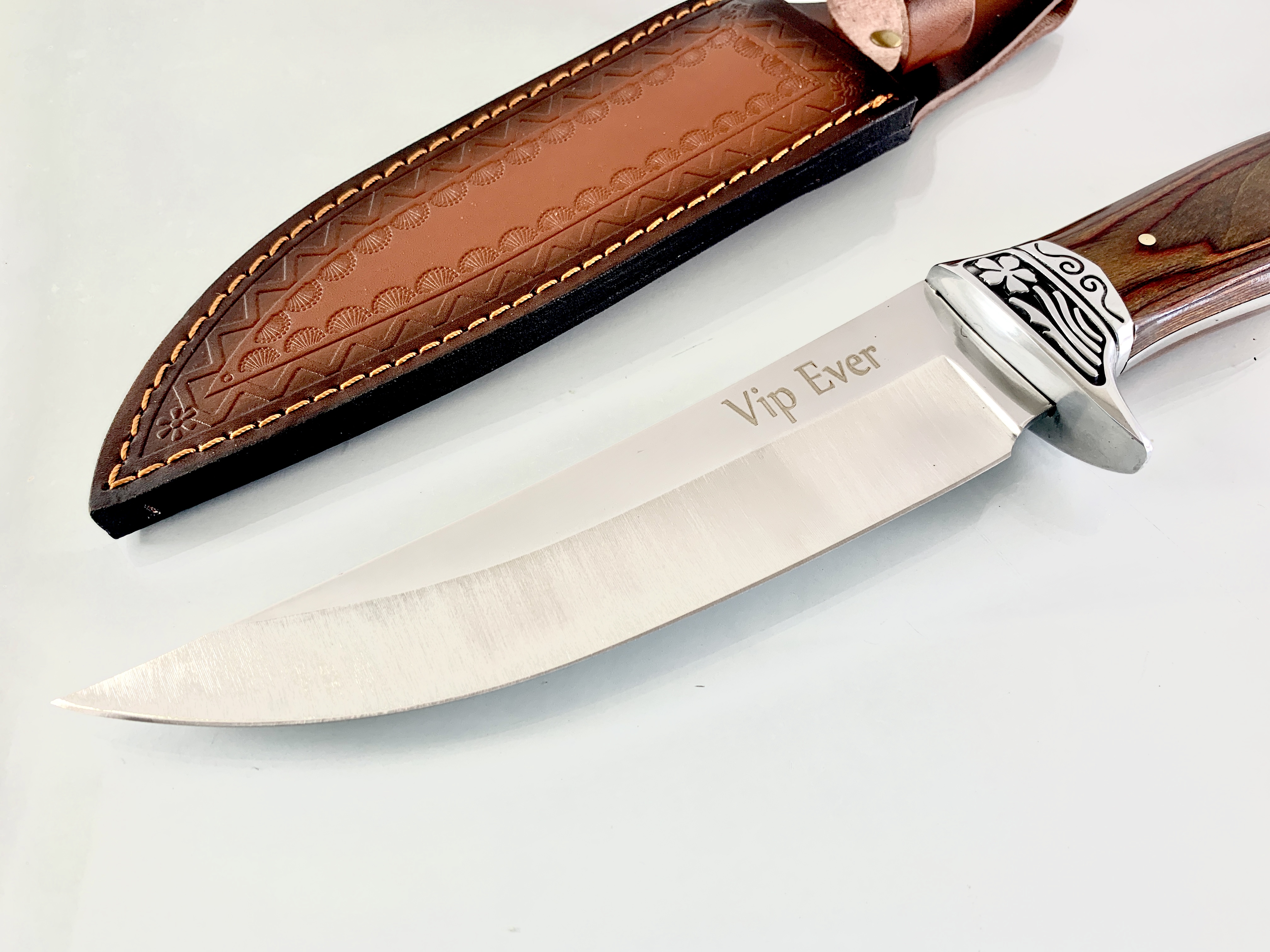 Bowie Hunting knife UC 59 Ловен нож метален масивен Vip Ever