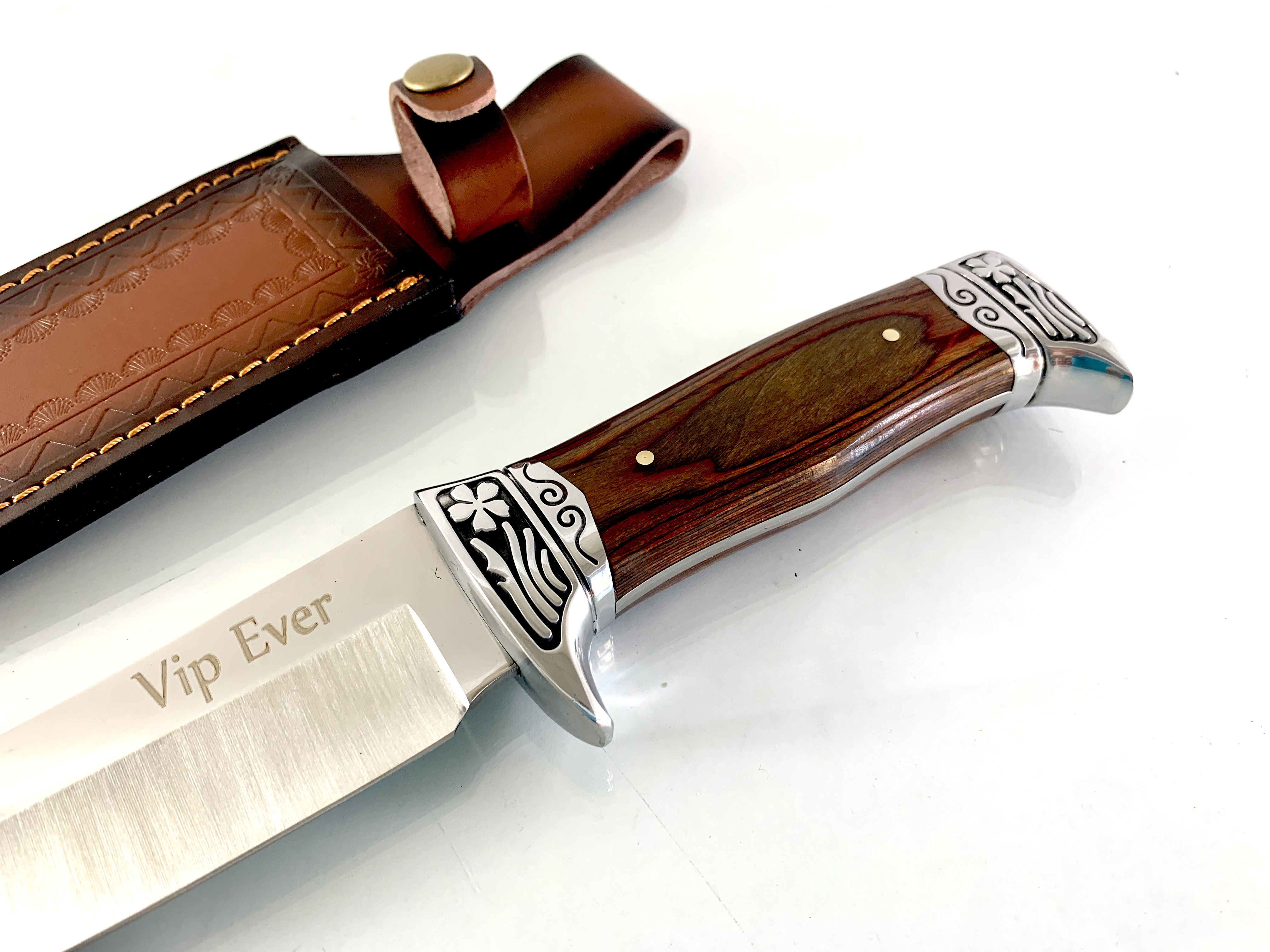 Bowie Hunting knife UC 59 Ловен нож метален масивен Vip Ever