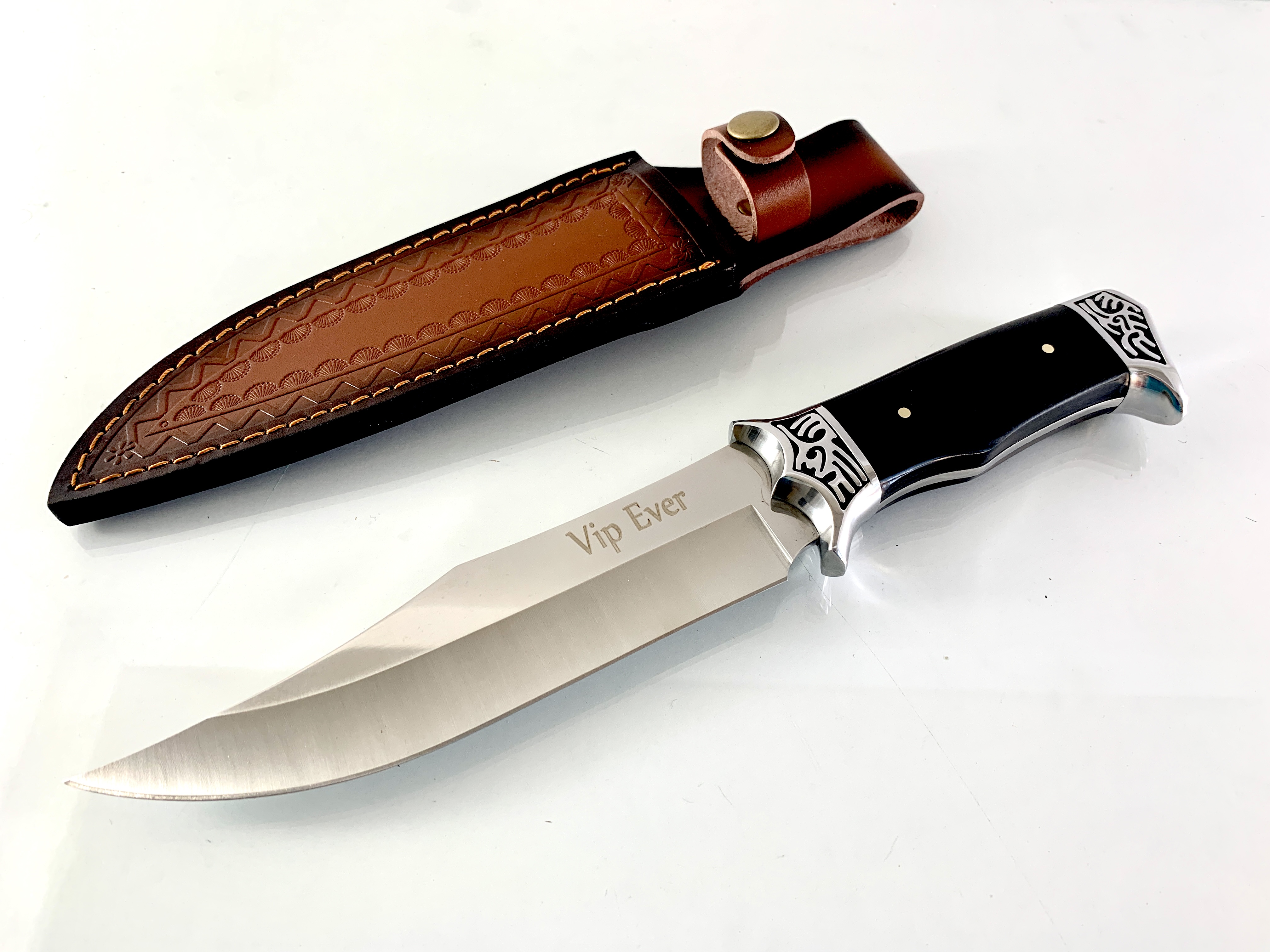 Bowie Hunting knife UC 58 Ловен нож метален масивен Vip Ever