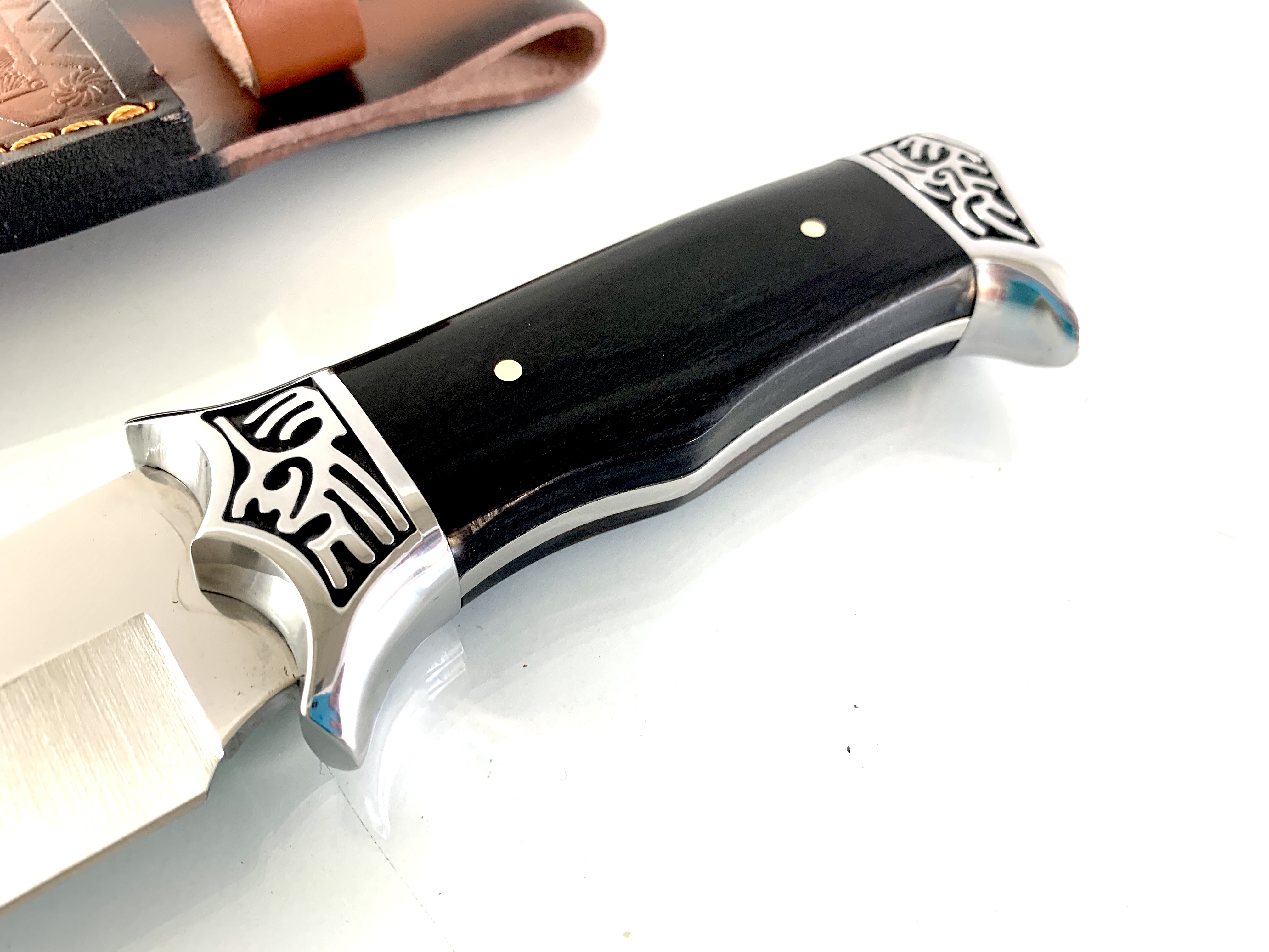 Bowie Hunting knife UC 58 Ловен нож метален масивен Vip Ever