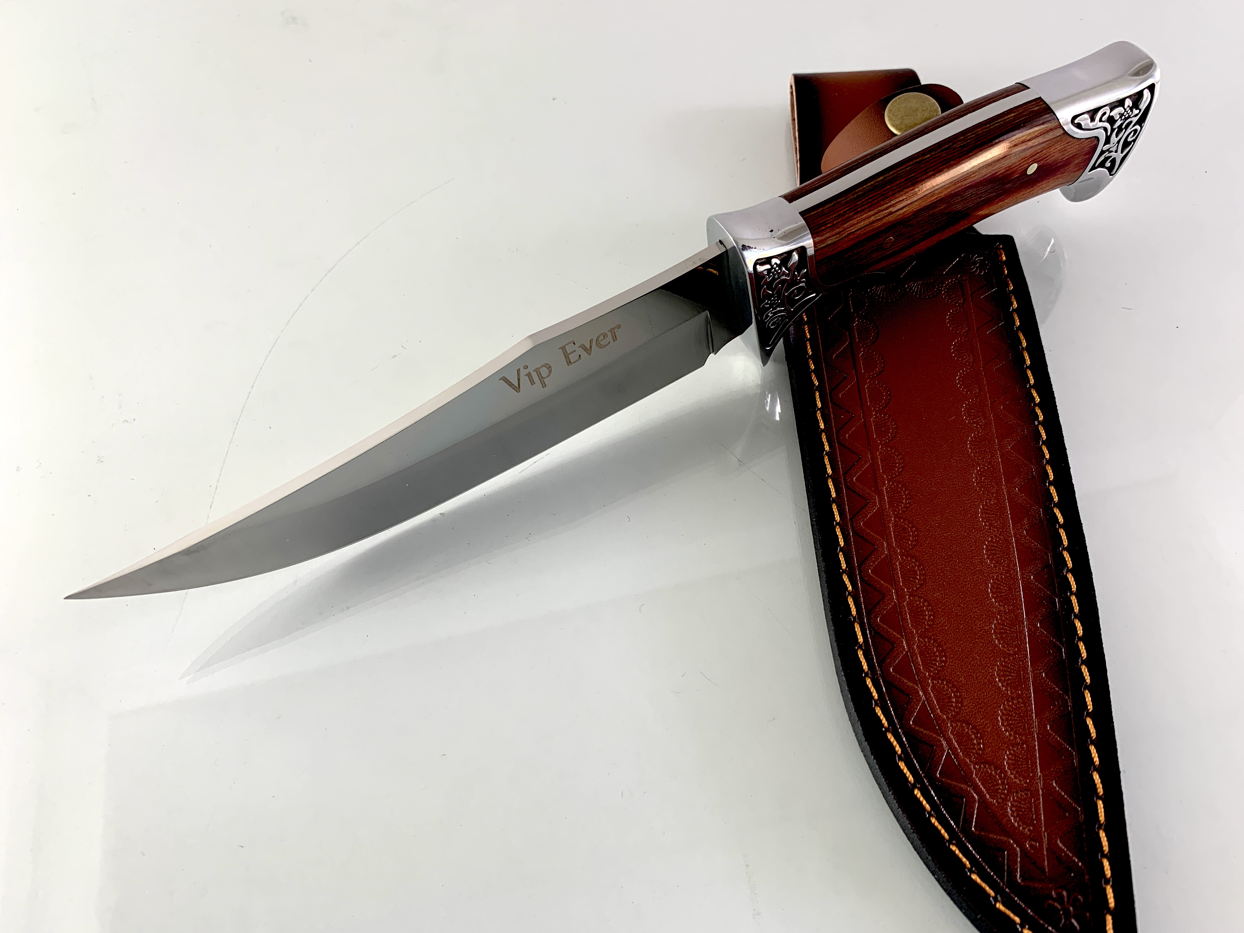 Bowie Hunting knife UC 56 Ловен нож метален масивен Vip Ever