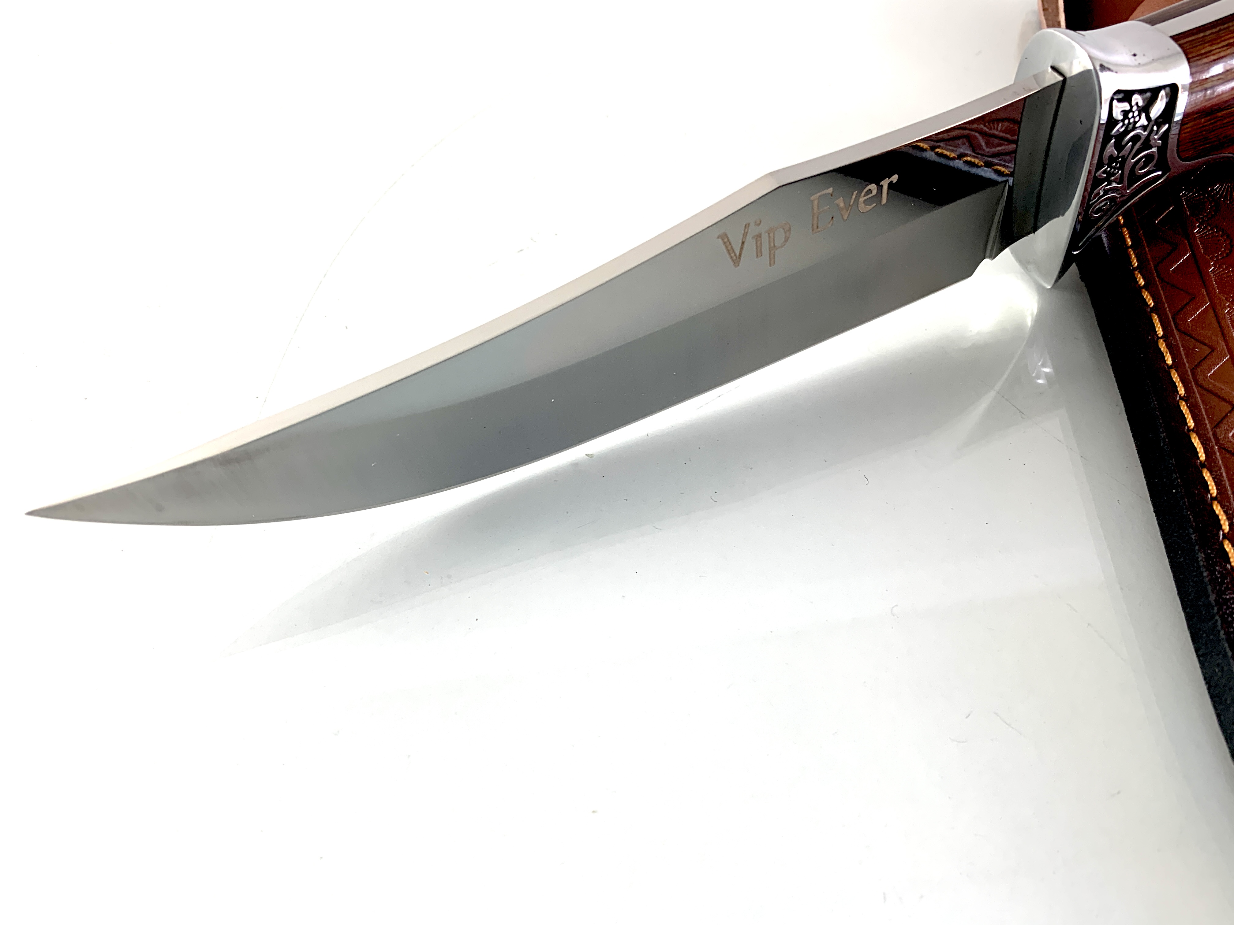 Bowie Hunting knife UC 56 Ловен нож метален масивен Vip Ever