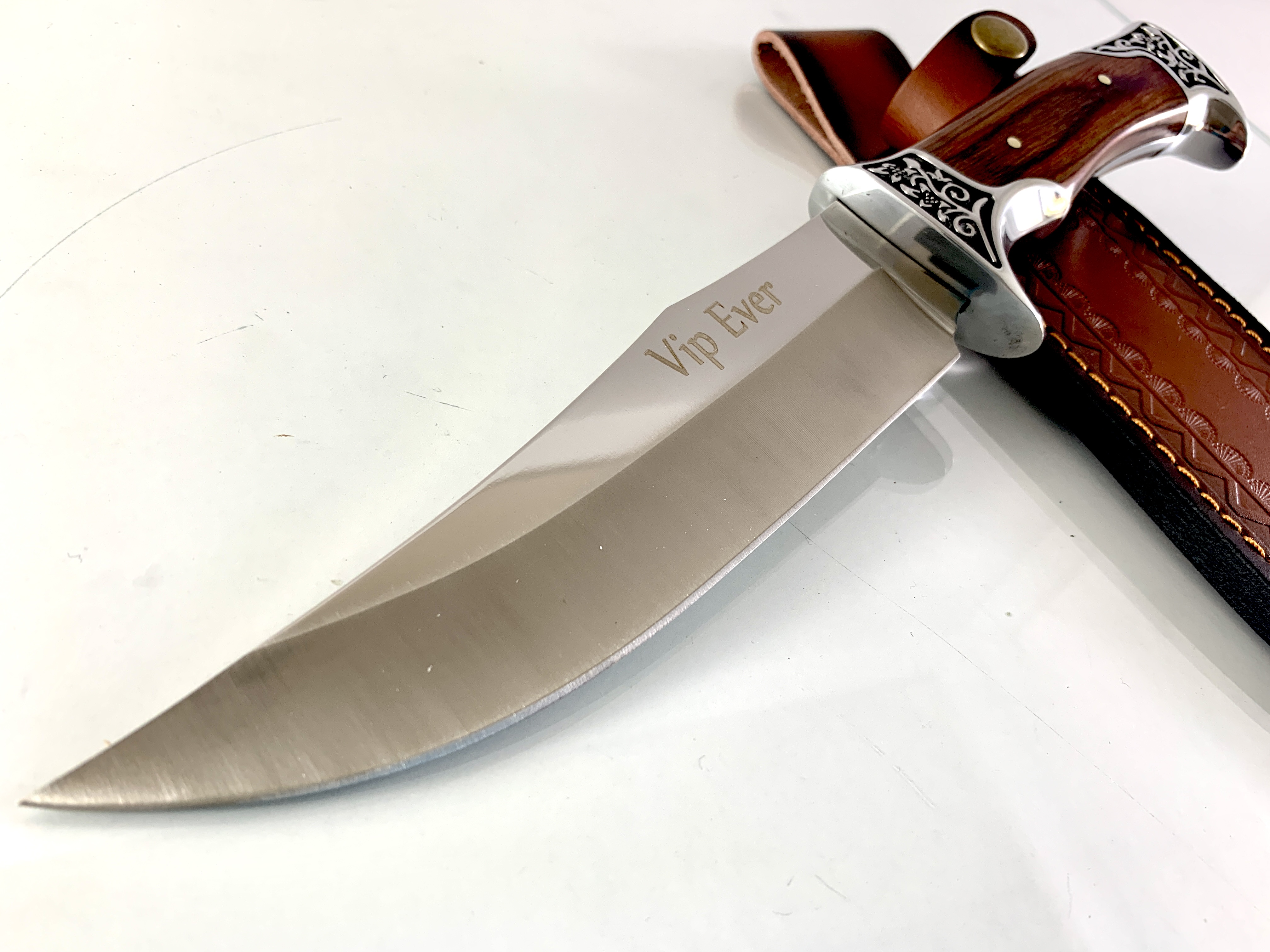 Bowie Hunting knife UC 56 Ловен нож метален масивен Vip Ever