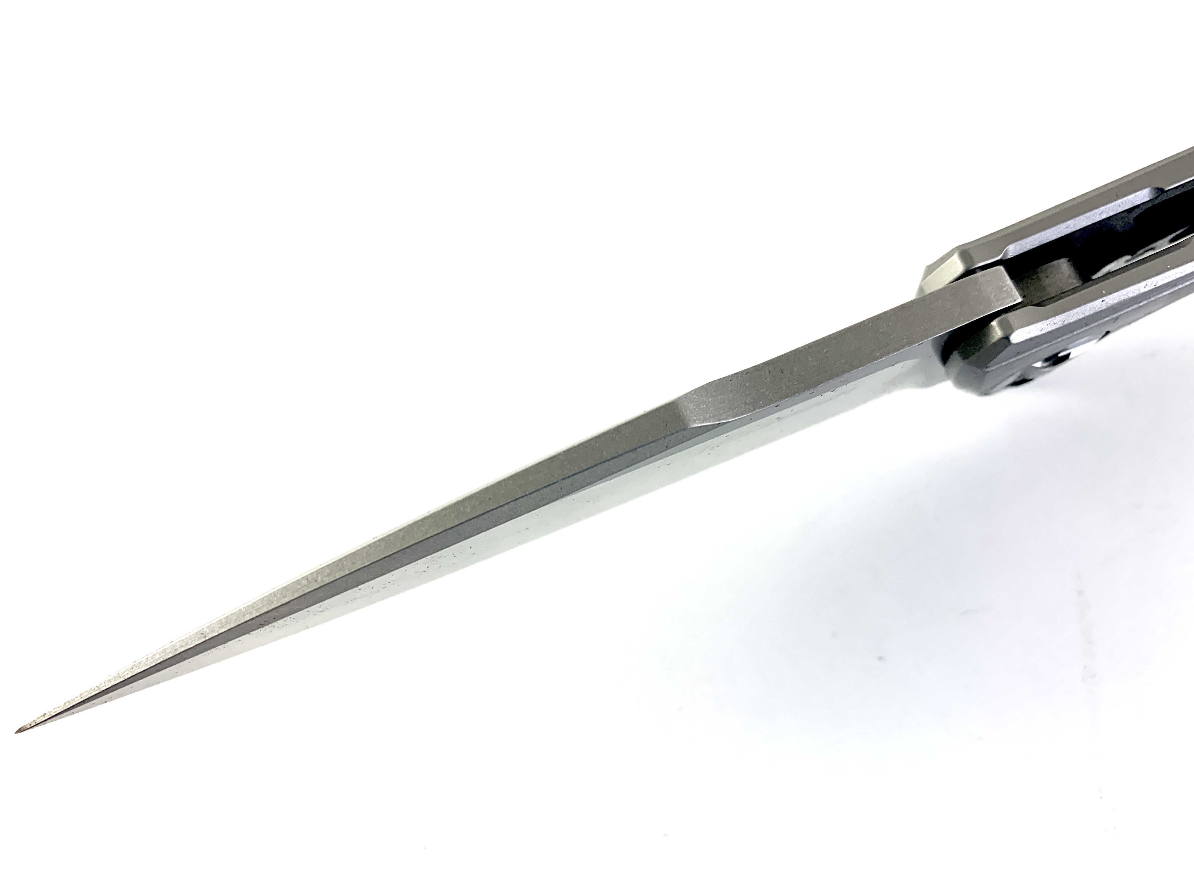 Kesiwo HWZBBEN J145 D2 Blade,Автоматичен сгъваем нож - Titanium Alloy Kesiwo HWZBBEN J145 D2 Blade,Автоматичен сгъваем нож - Titanium Alloy