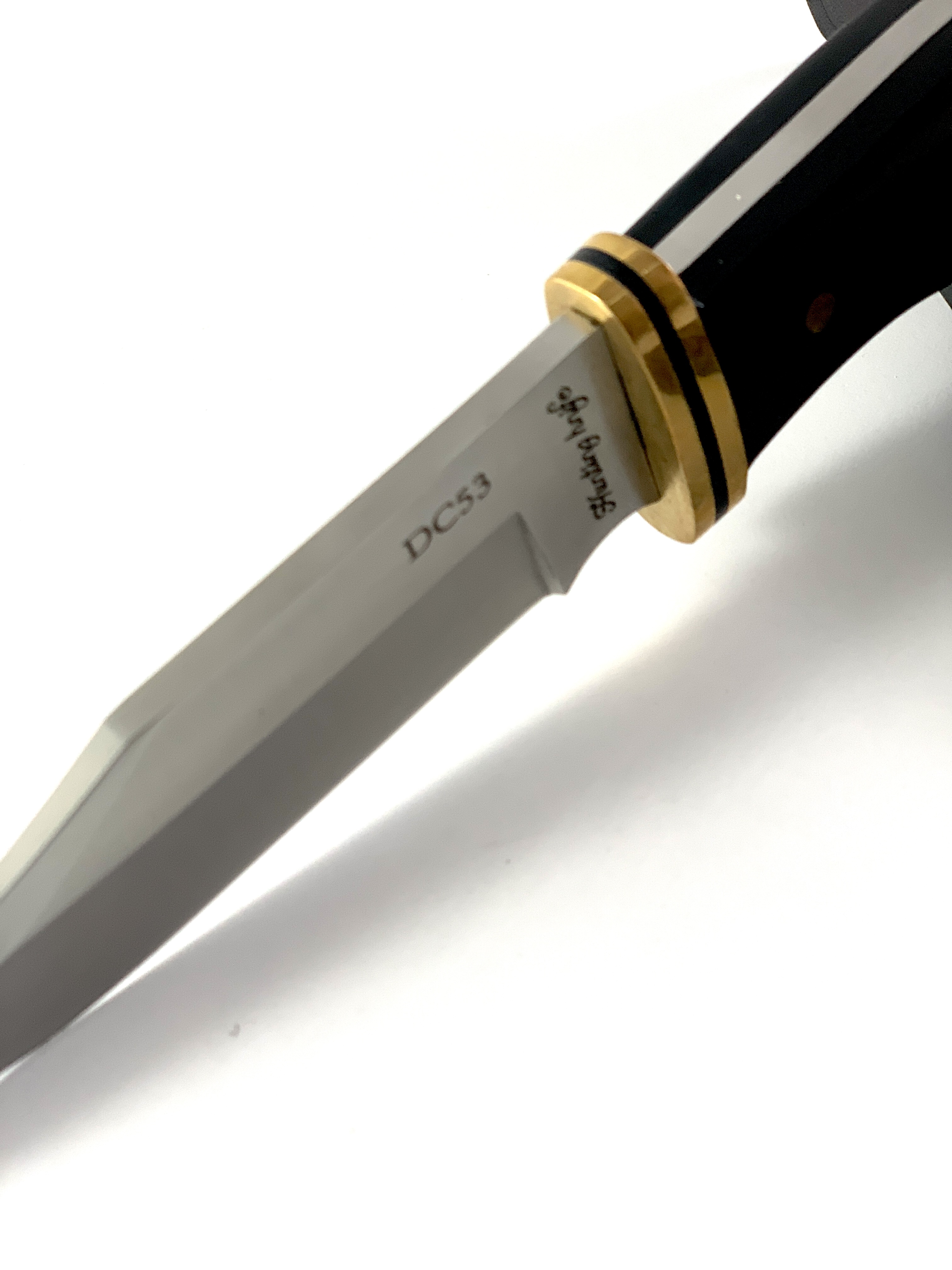 Ловен нож масивен Black wood фултанг DC53 steel Bowie - Knives