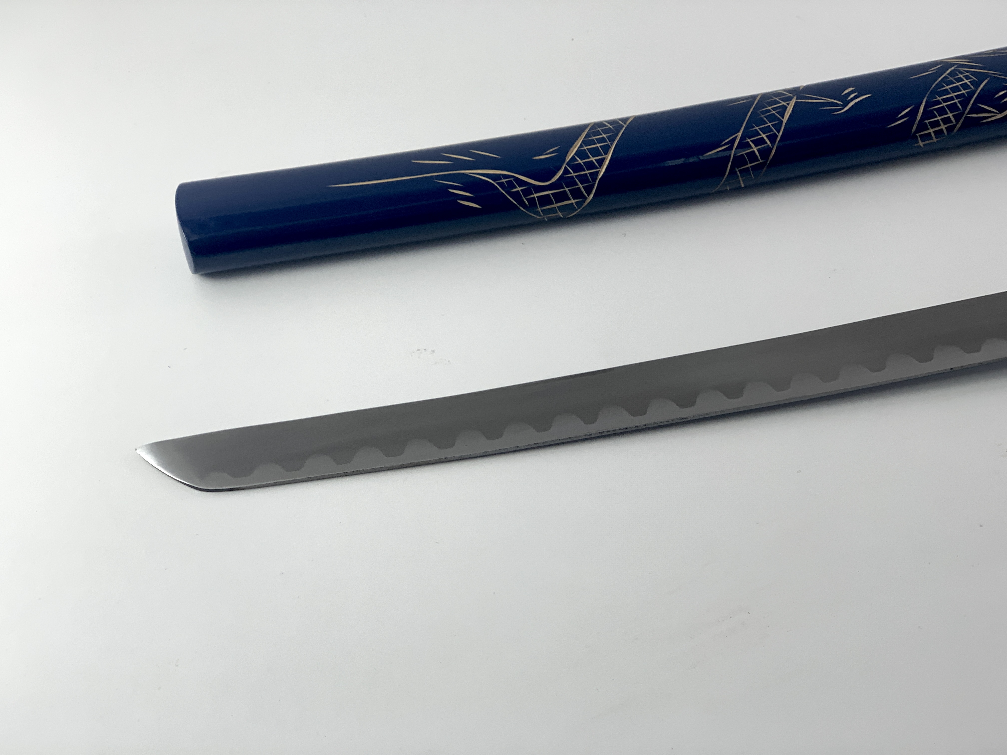 Меч катана син дракон сувенирен незаточен,дървена стойка  за колекция или подарък