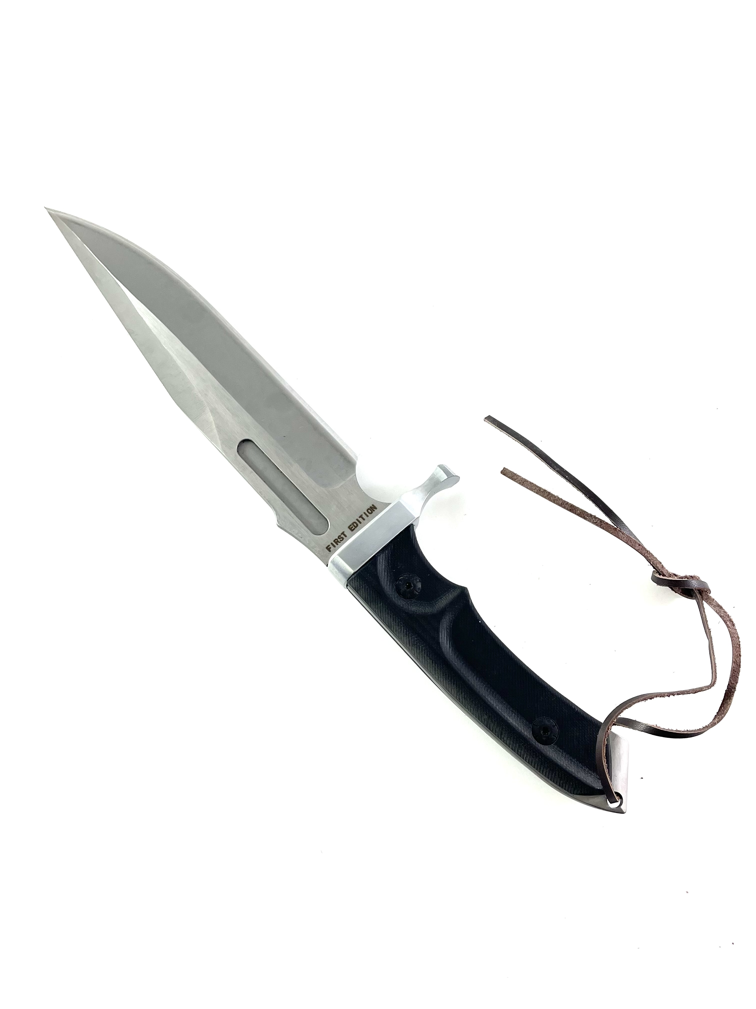 Ловен нож Rambo First Blood с черна дръжка и остър връх