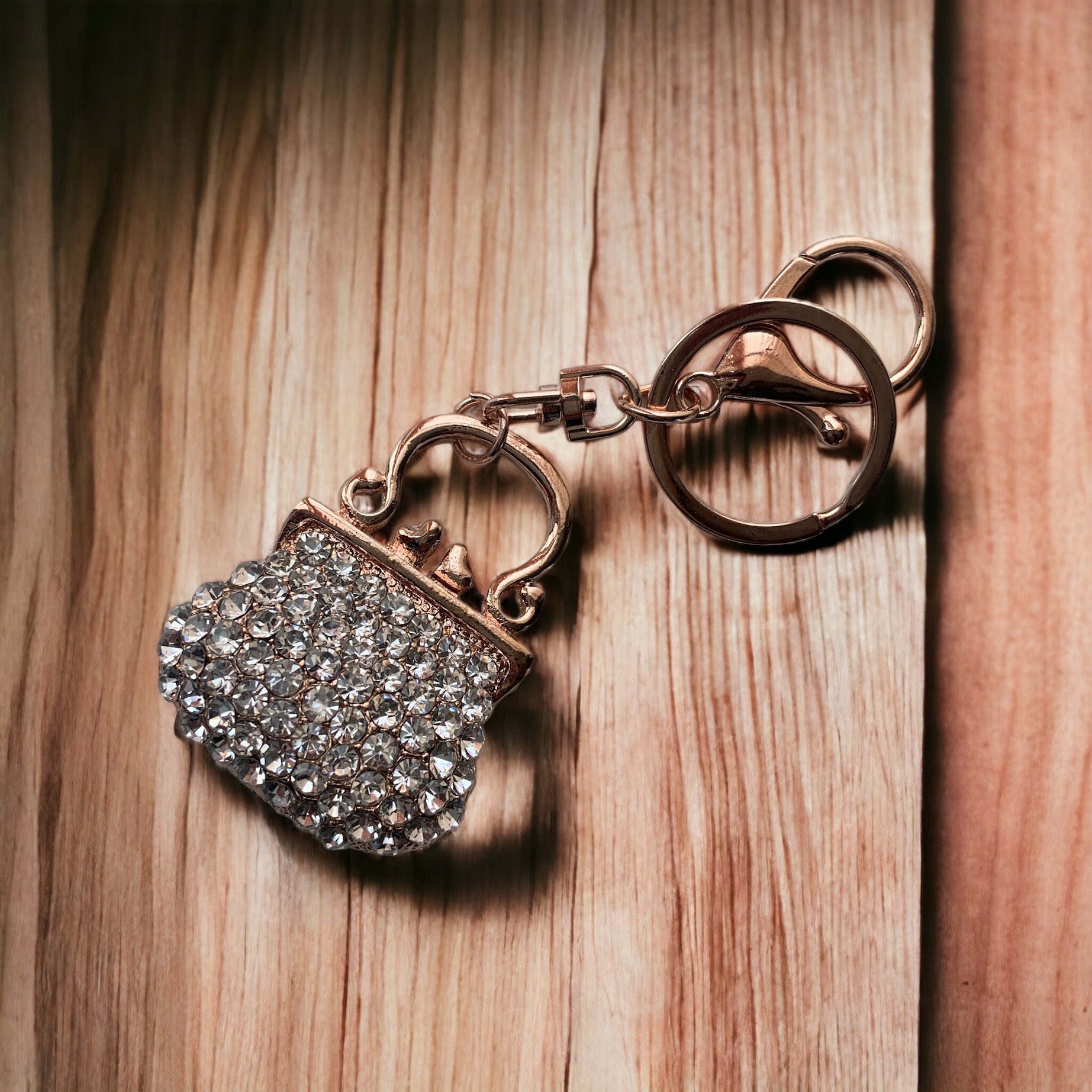 Дамски ключодържател Чанта с камъни