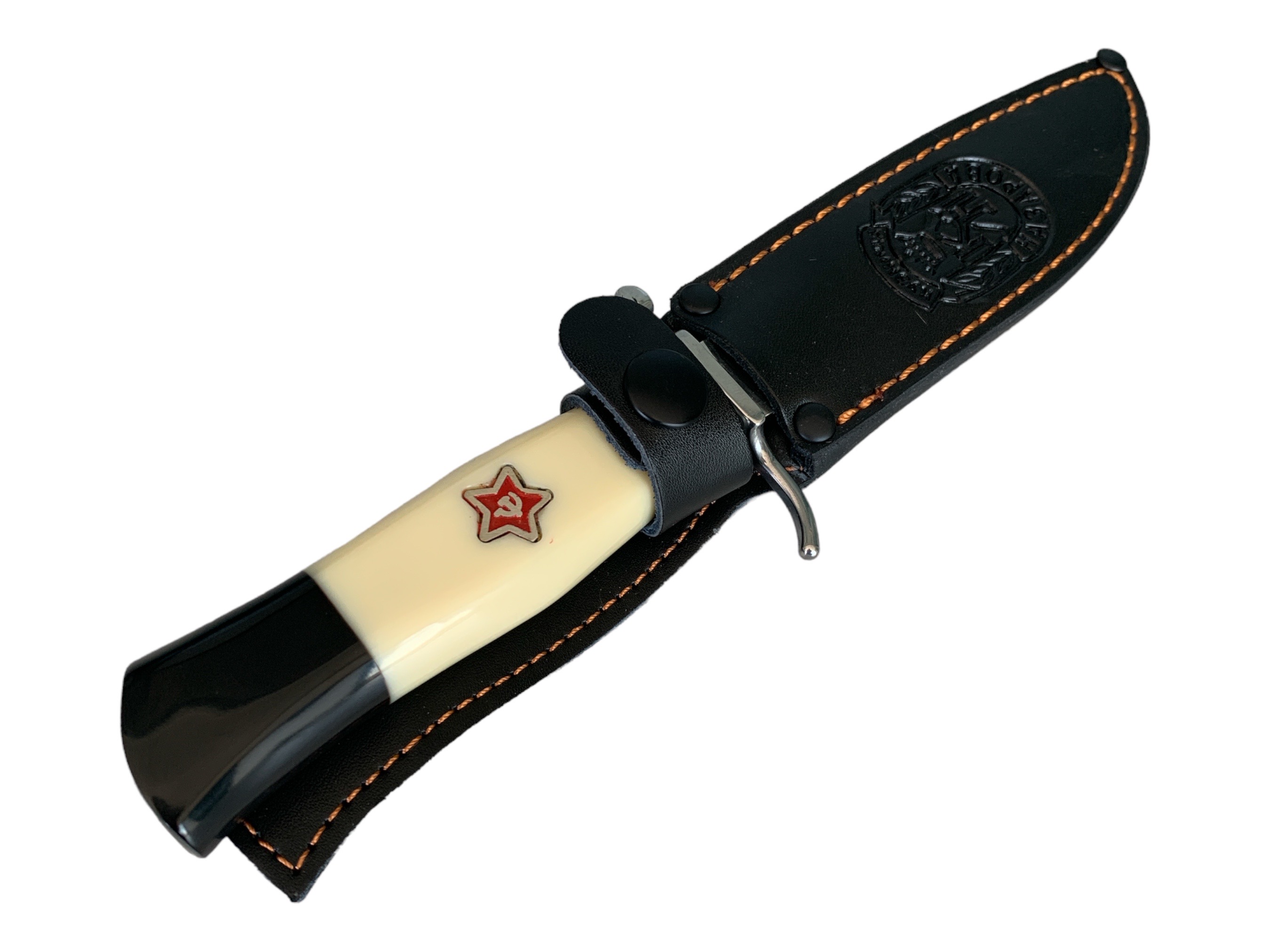 Надеждност и елегантност Нож с фиксирано острие Finka NKVD с кожена кания и стомана 95х18