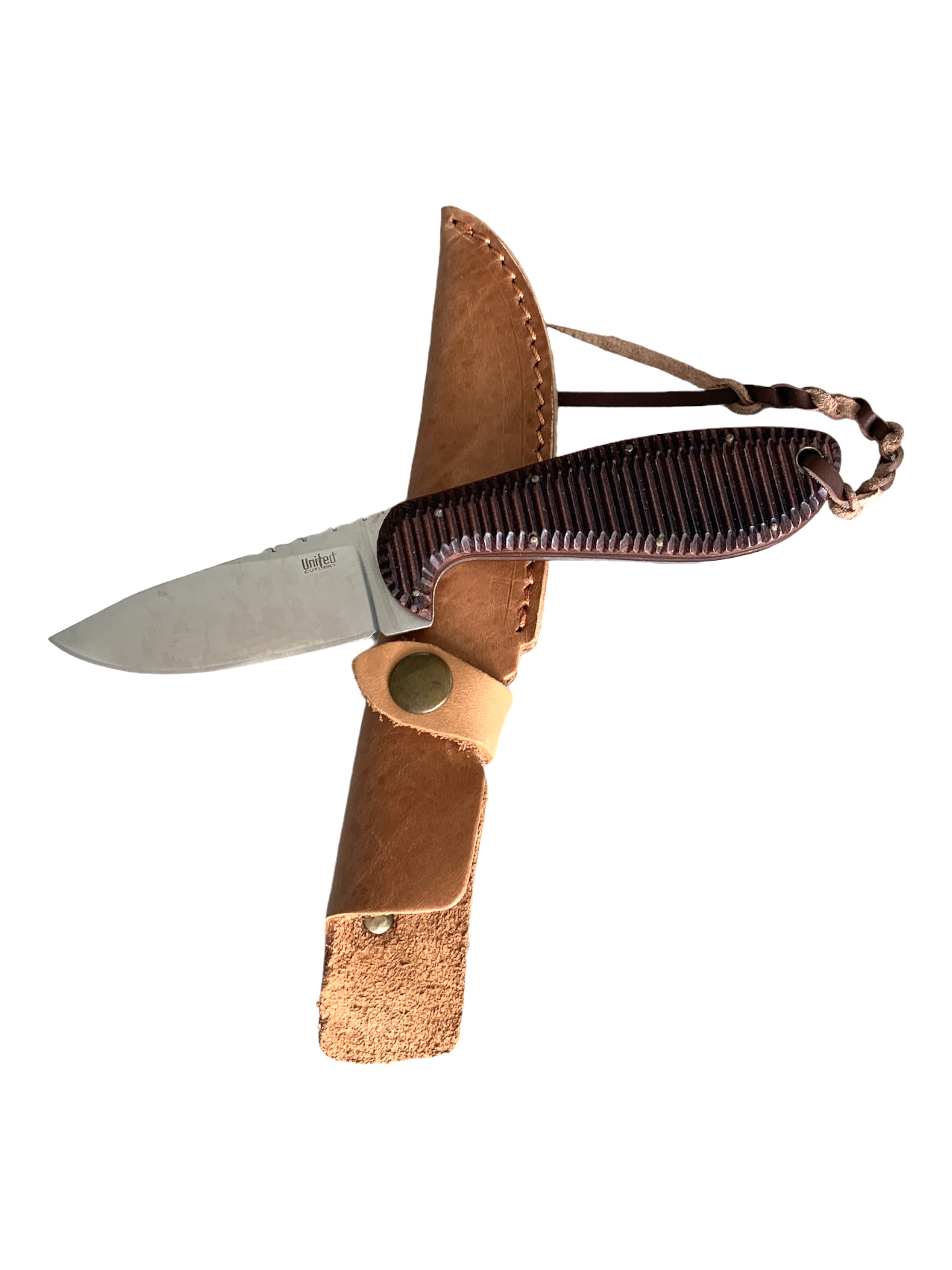 Надежден съюзник в дивата природа: Ловен нож за оцеляване, модел UC2523