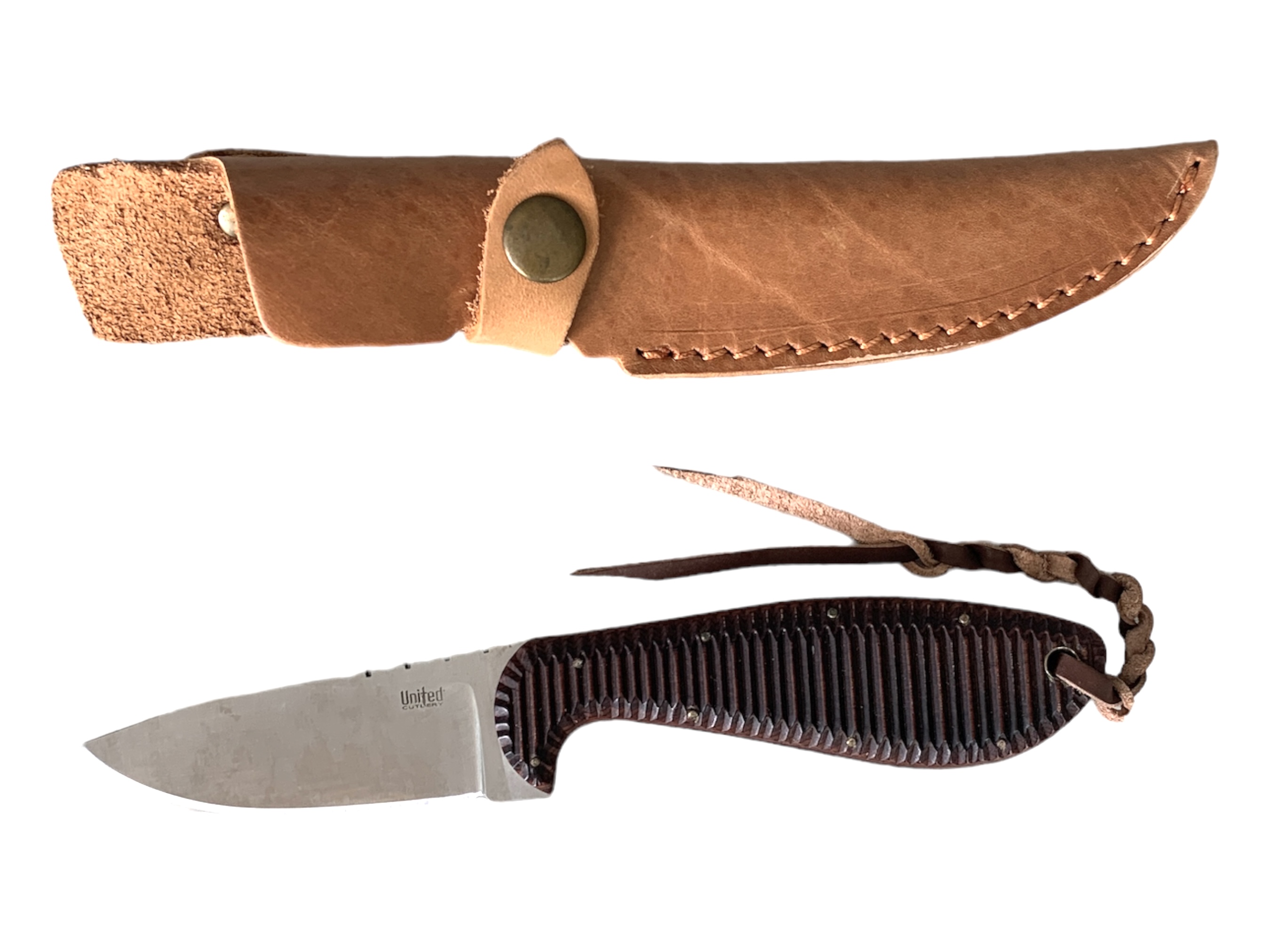 Надежден съюзник в дивата природа: Ловен нож за оцеляване, модел UC2523