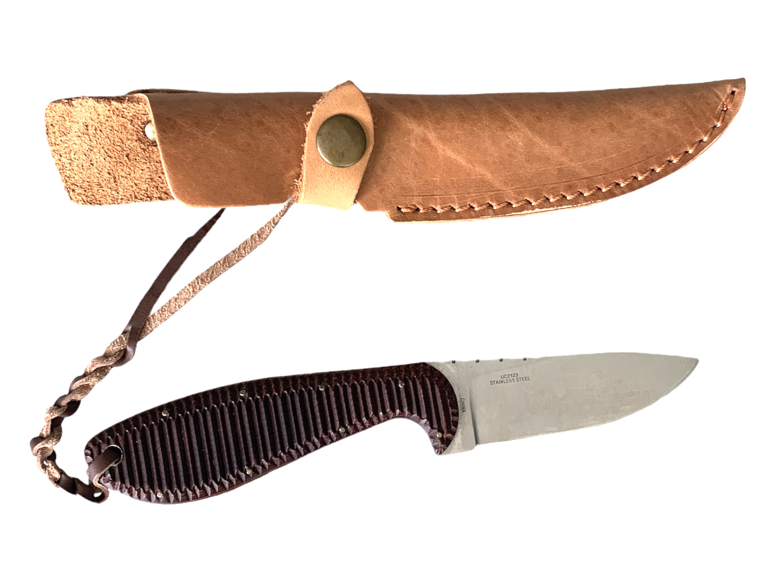 Надежден съюзник в дивата природа: Ловен нож за оцеляване, модел UC2523