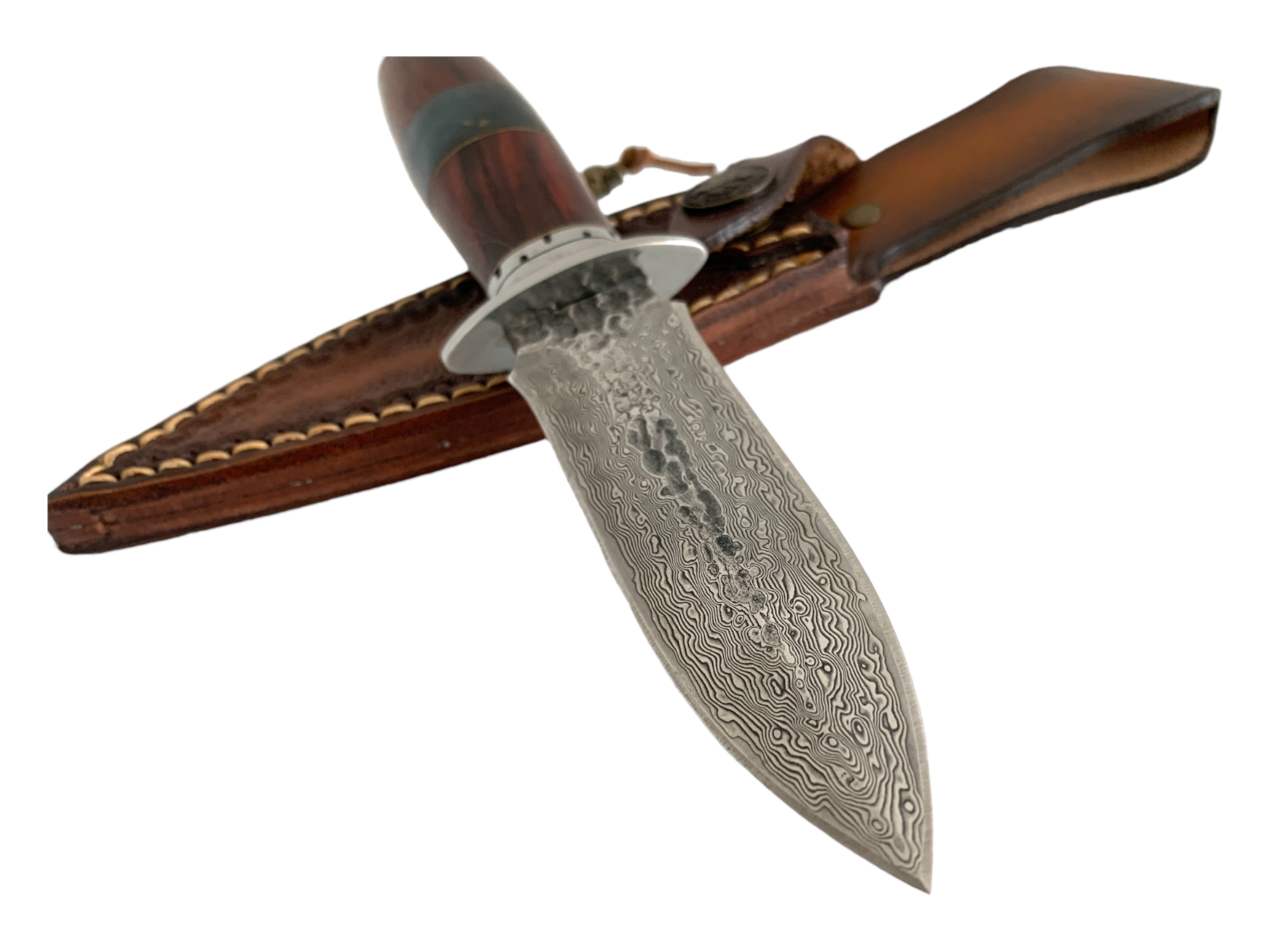 Нож Дамаска стомана тип  кама с декорирана кожена кания