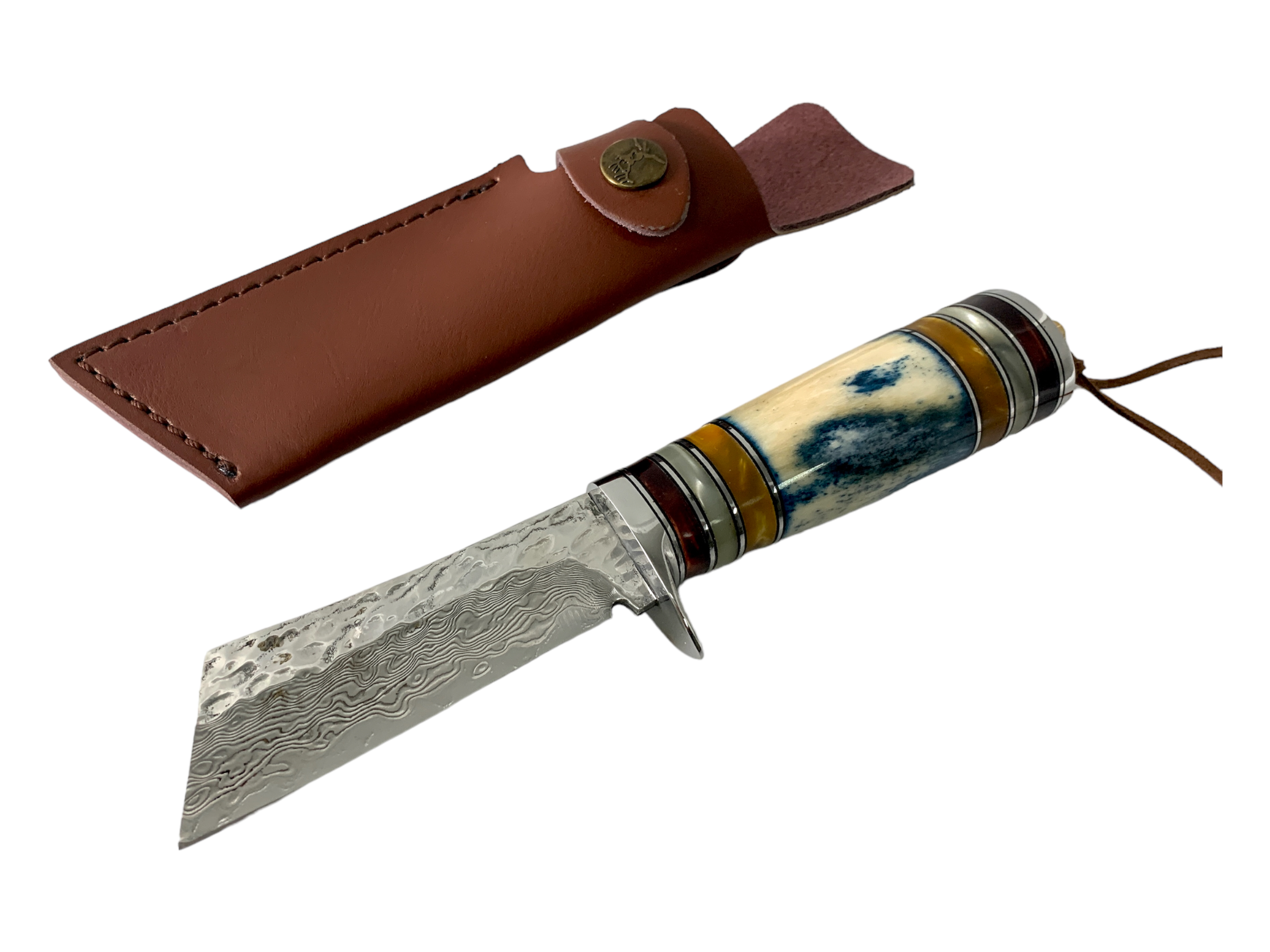 Ловен нож 'Дамаск' с ръчно изработена кожена кания
