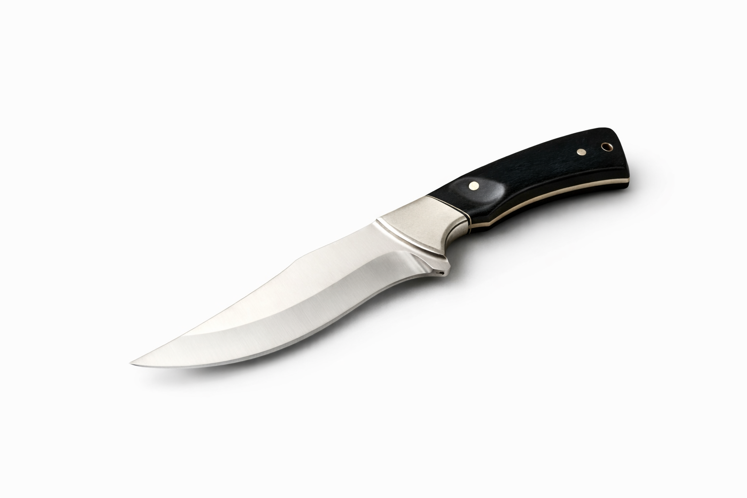 Ловен нож с елегантен дизайн и ергономична дръжка