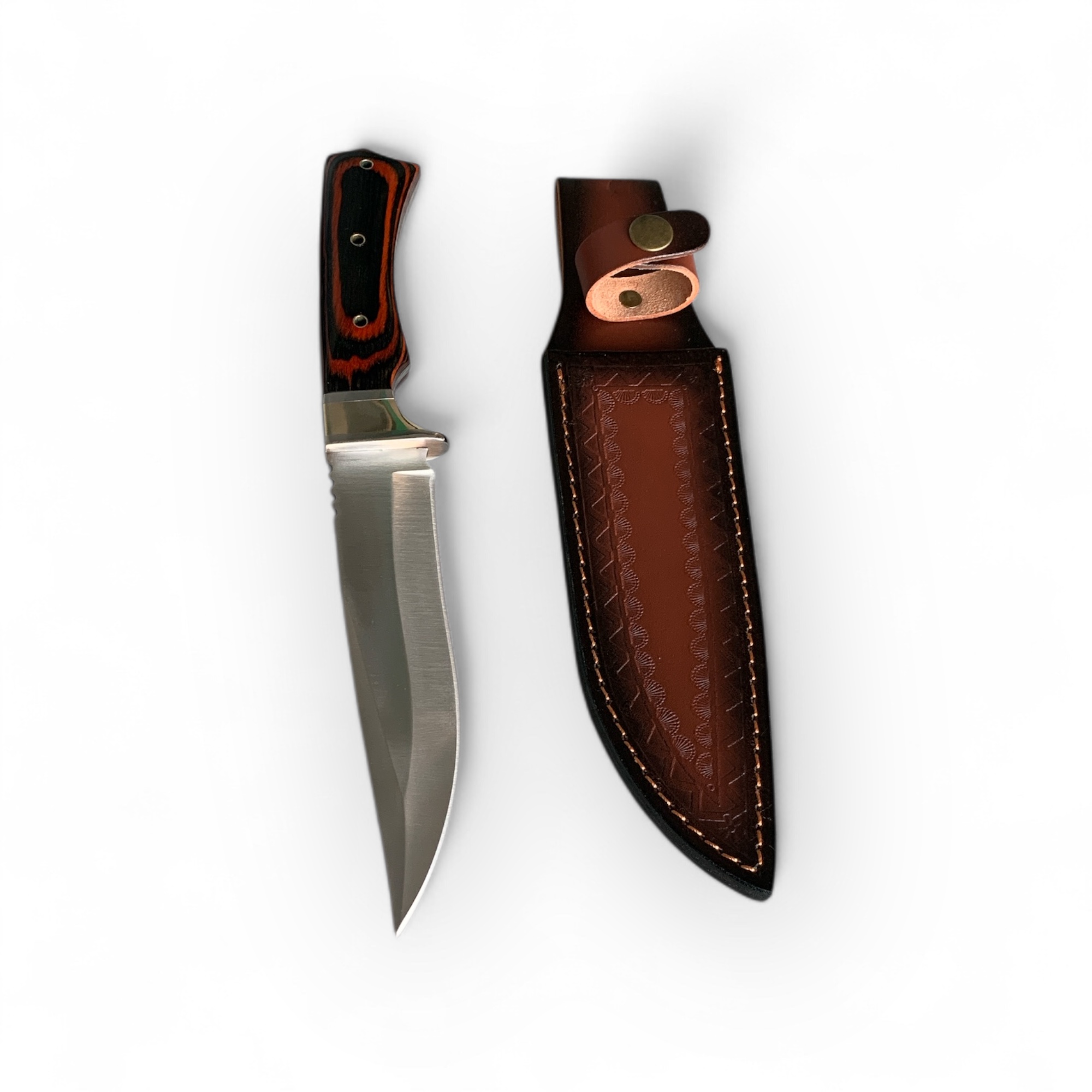 Ловен нож с дървена дръжка и кожена кания