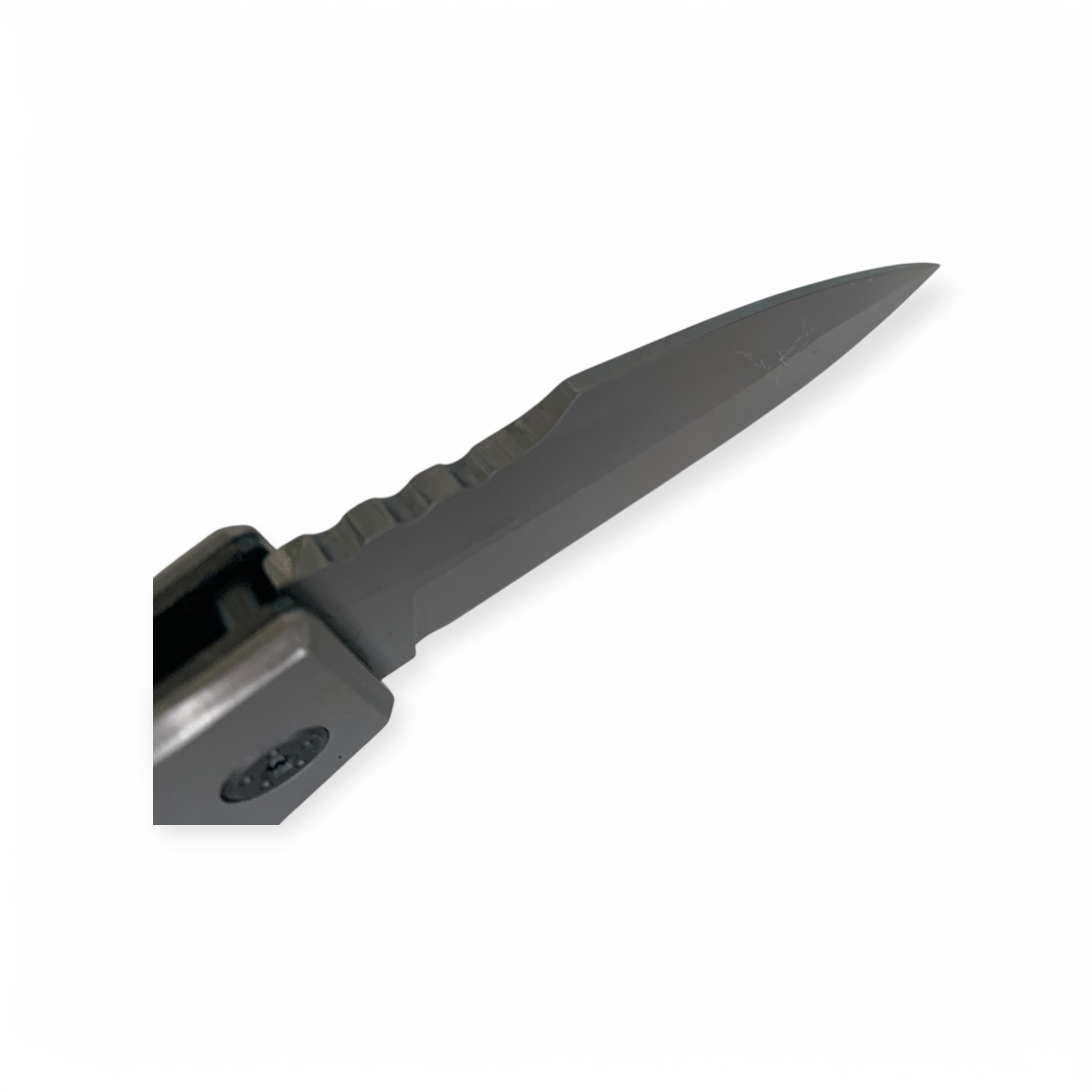 WildSteel с отворено острие – здрав дизайн за ежедневна употреба