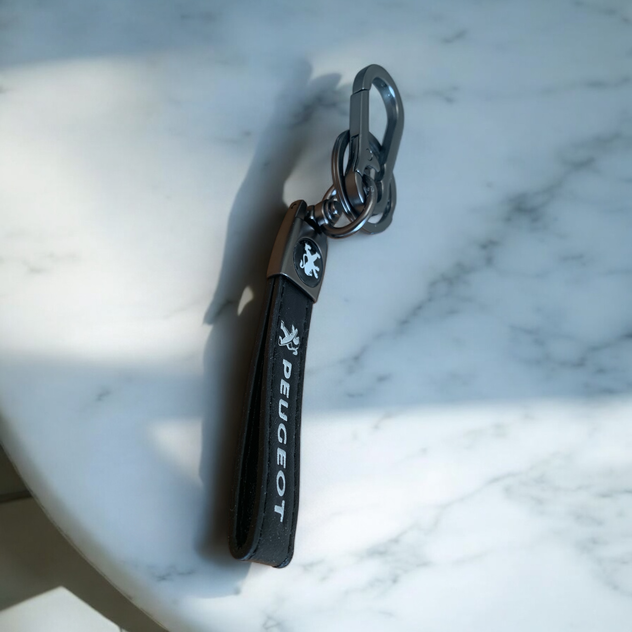 Ключодържател Peugeot с кожена лента