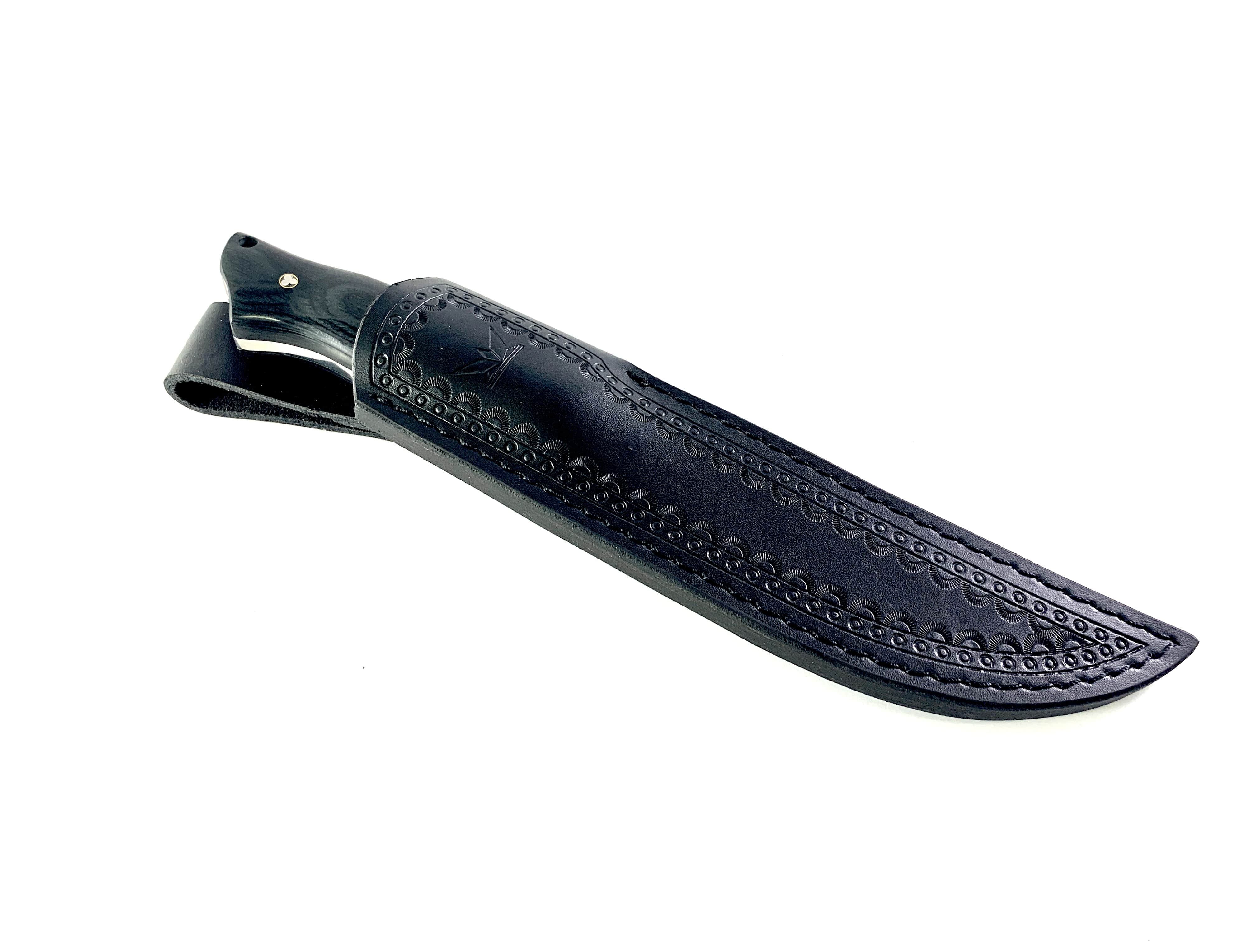Ловен нож с черна кожена кания от естествена телешка кожа