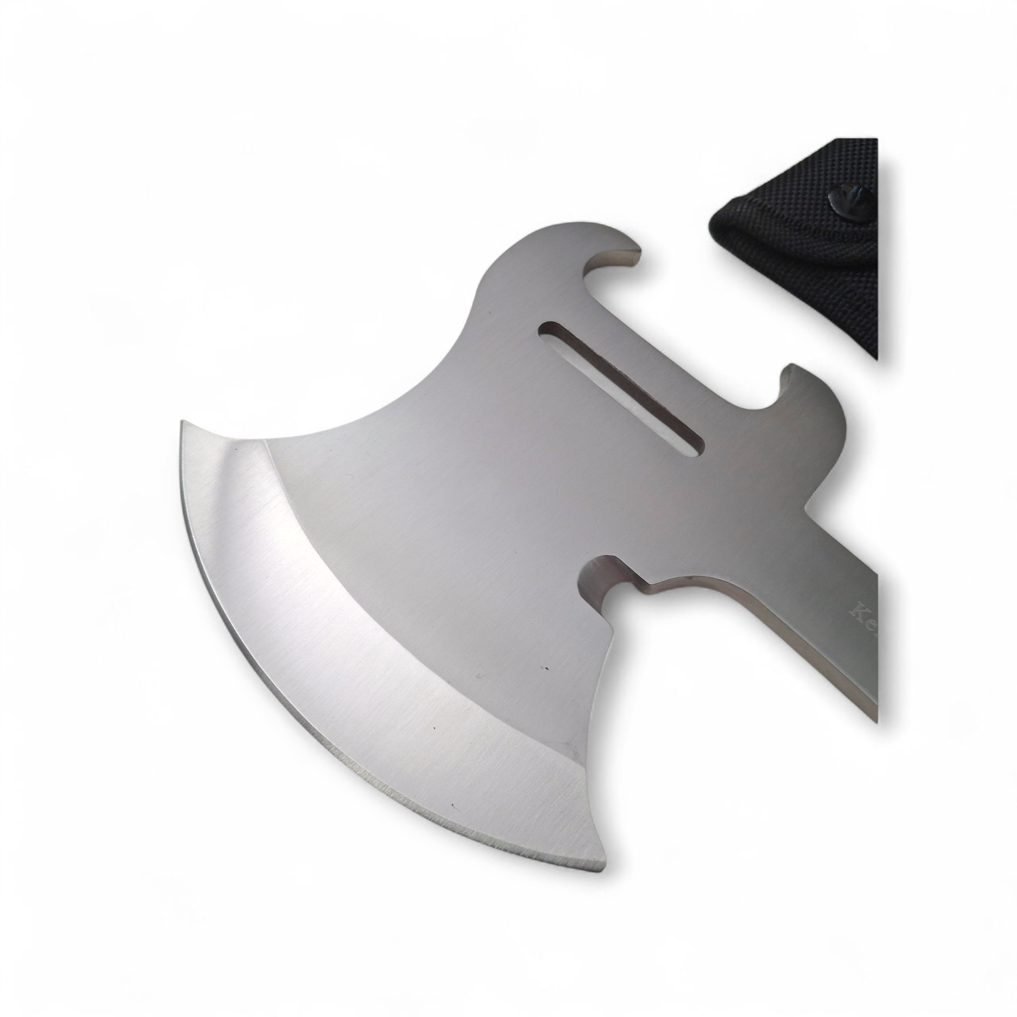 Брадвичка с черен калъф и дръжка с кожени и метални пръстени