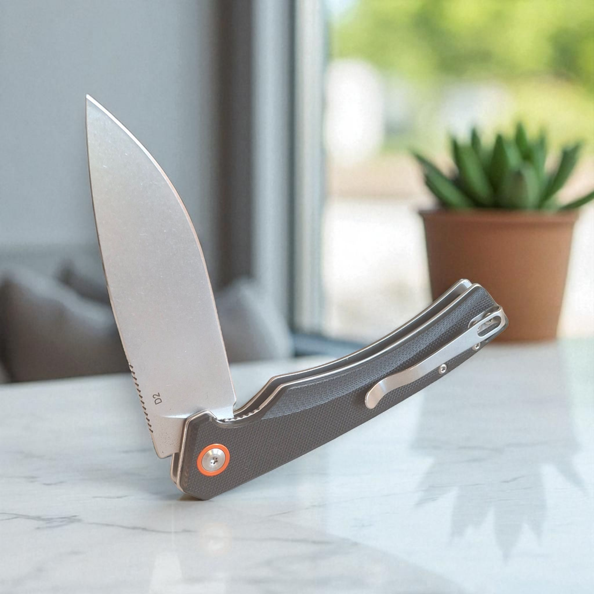 Сгъваем нож Onyx Arms с отворено Drop Point острие