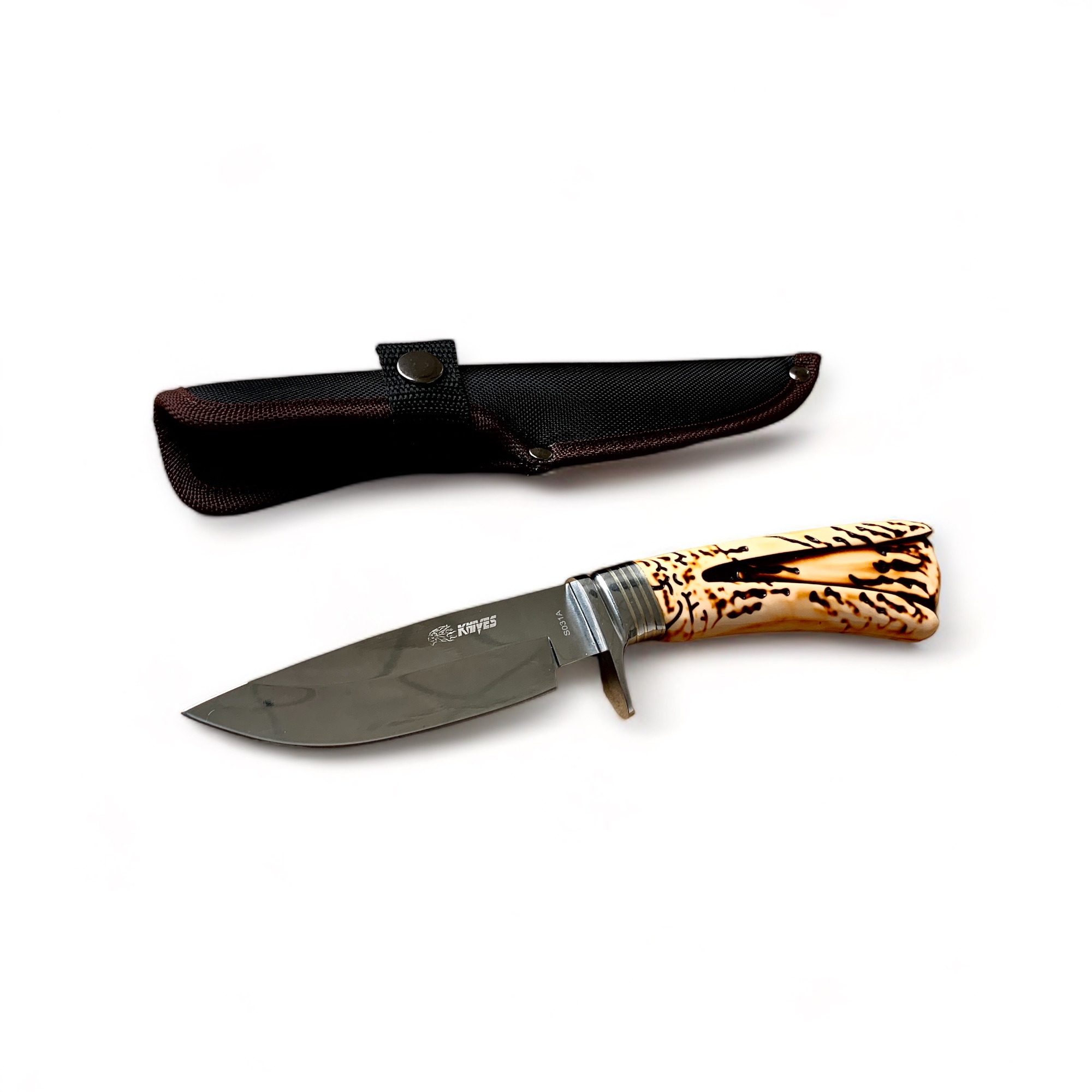 Ловен нож Knives T-S031A с имитация на еленов рог и текстилна кания – изглед отблизо