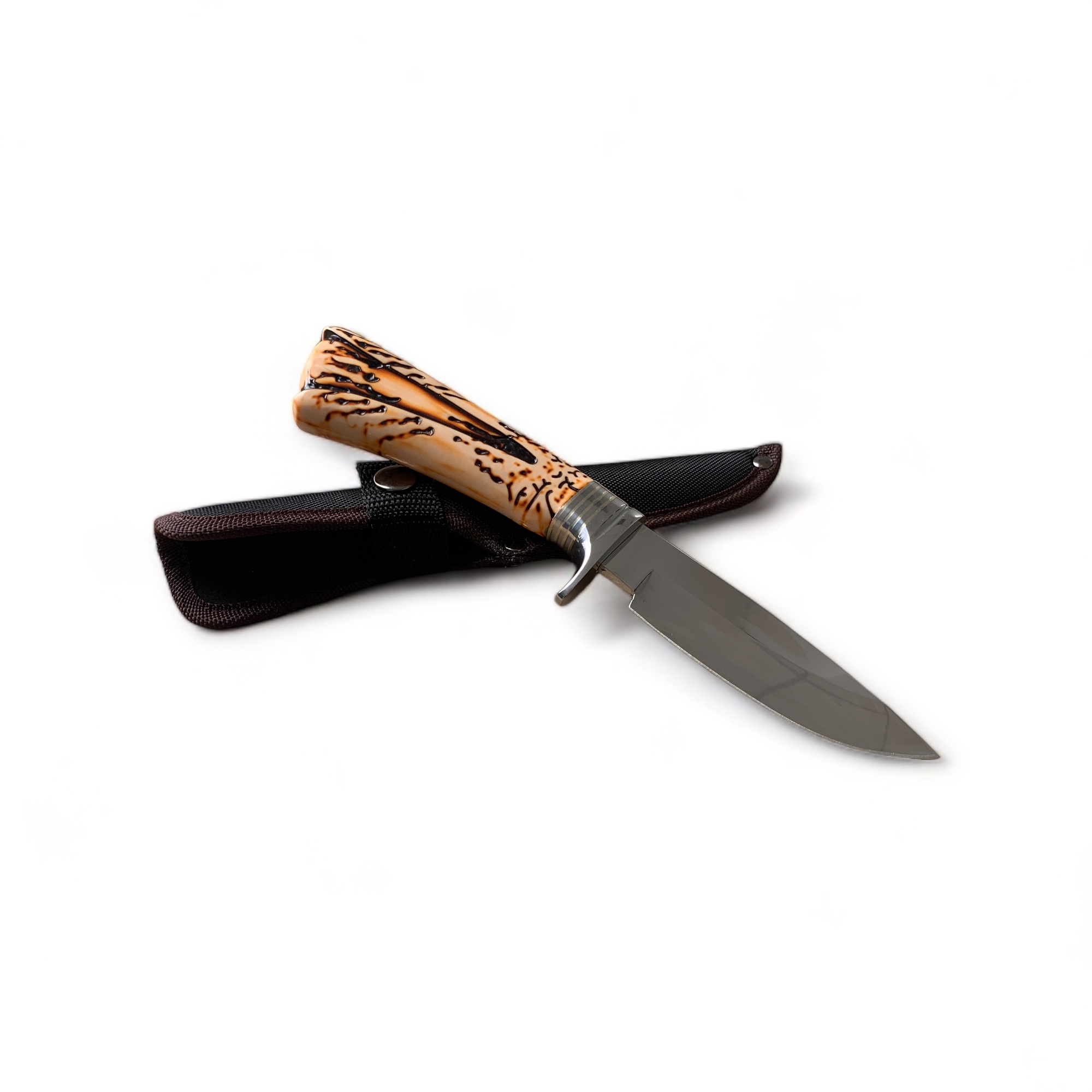 Ловен нож Knives T-S031A с имитация на еленов рог и текстилна кания – изглед отблизо