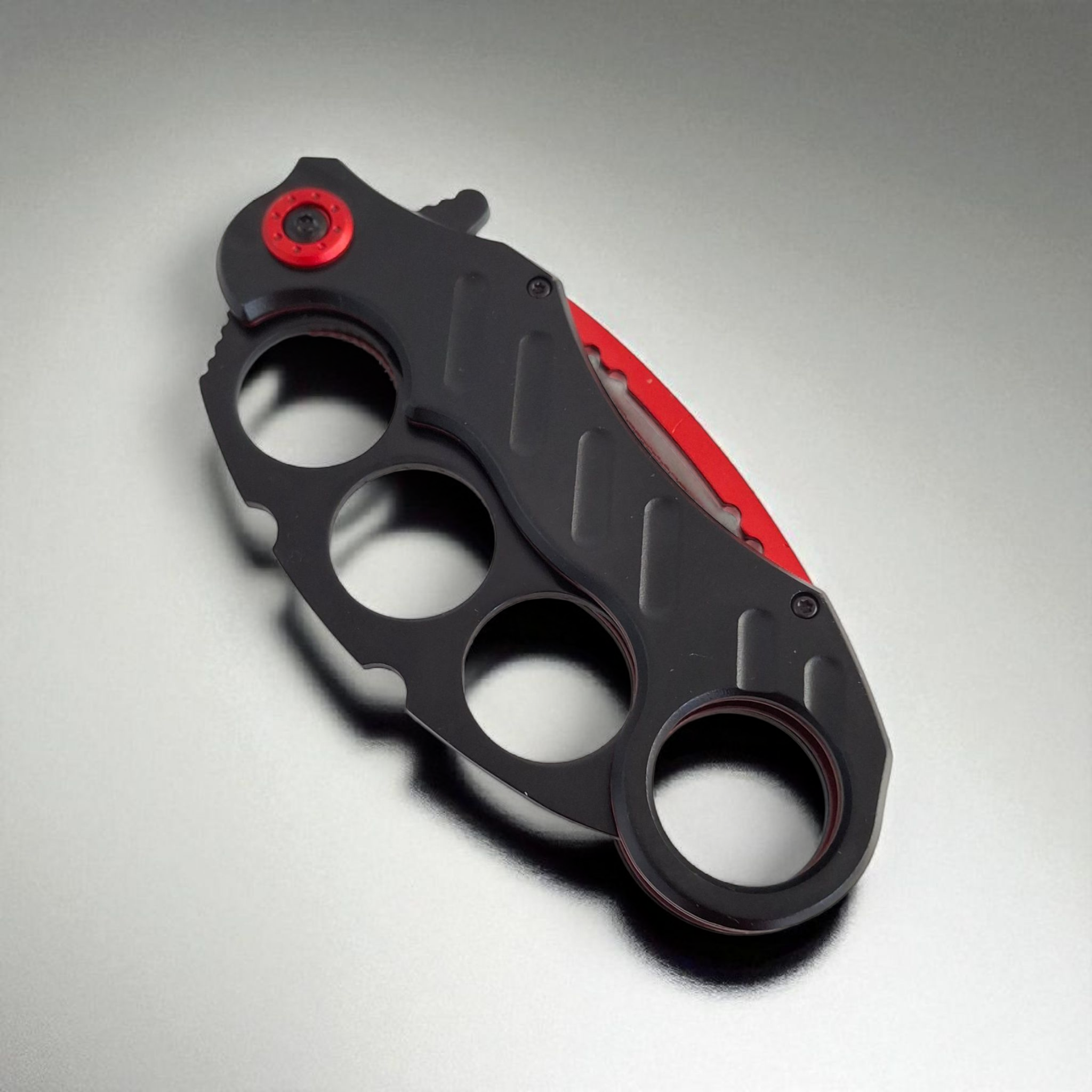 Тактически сгъваем нож „Predator Claw“ с черно-червен дизайн