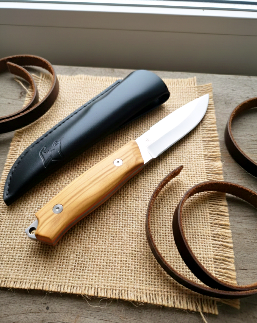 Профилен изглед на ножа "Oakline" с острие от 5Cr13MoV