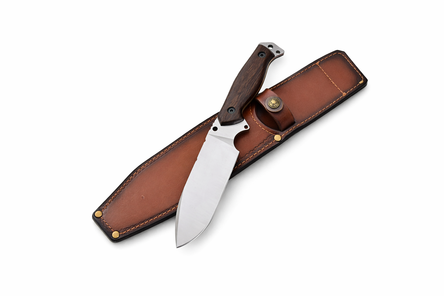 Нож за бушкрафт с отвор за връзка и дървена дръжка