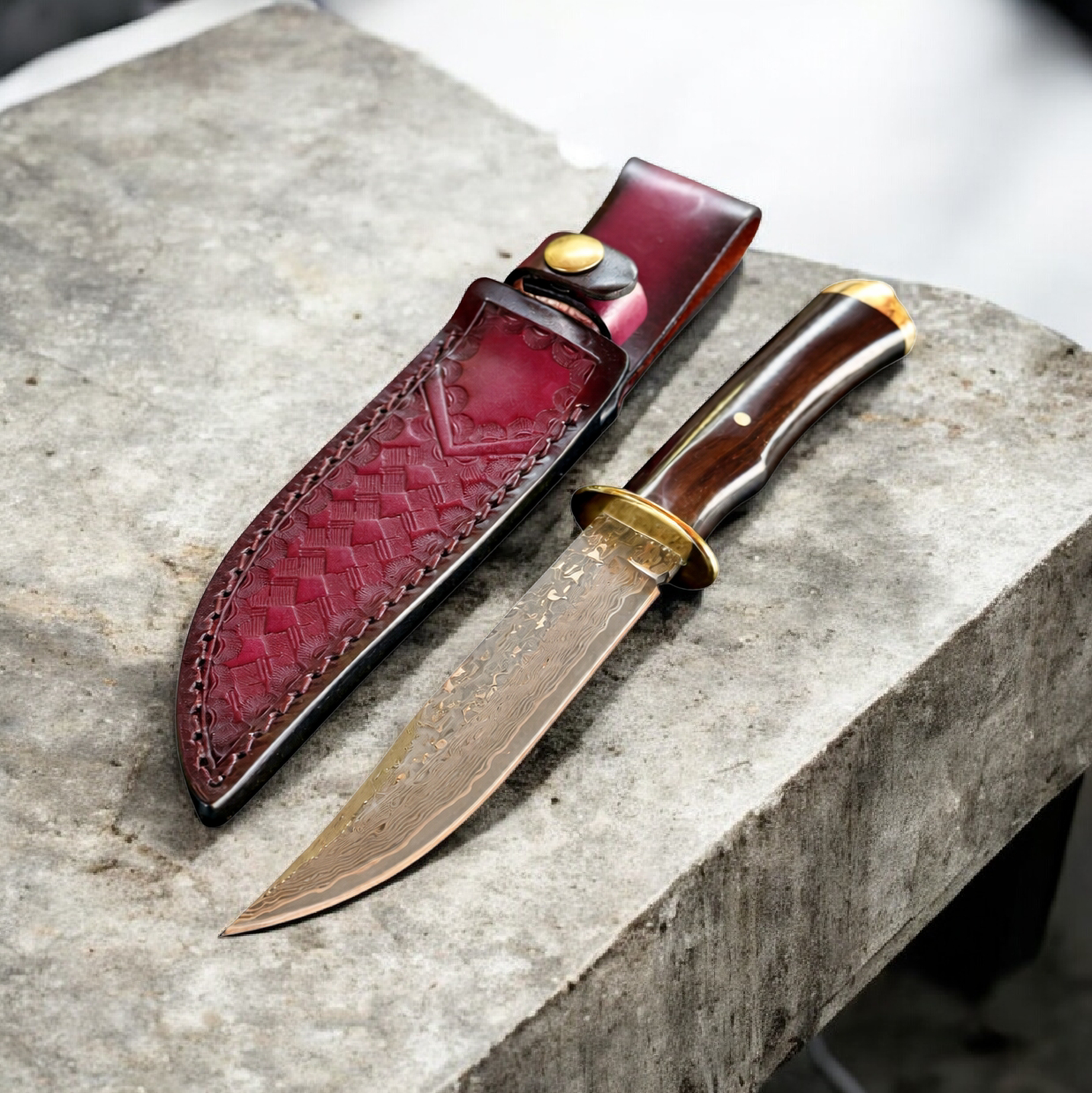 Луксозен ловен нож „Burgundy Damascus“ – класика, изтънченост и сила