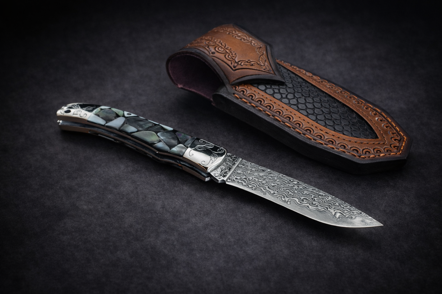 Сгъваем нож от дамаска стомана със седефена дръжка