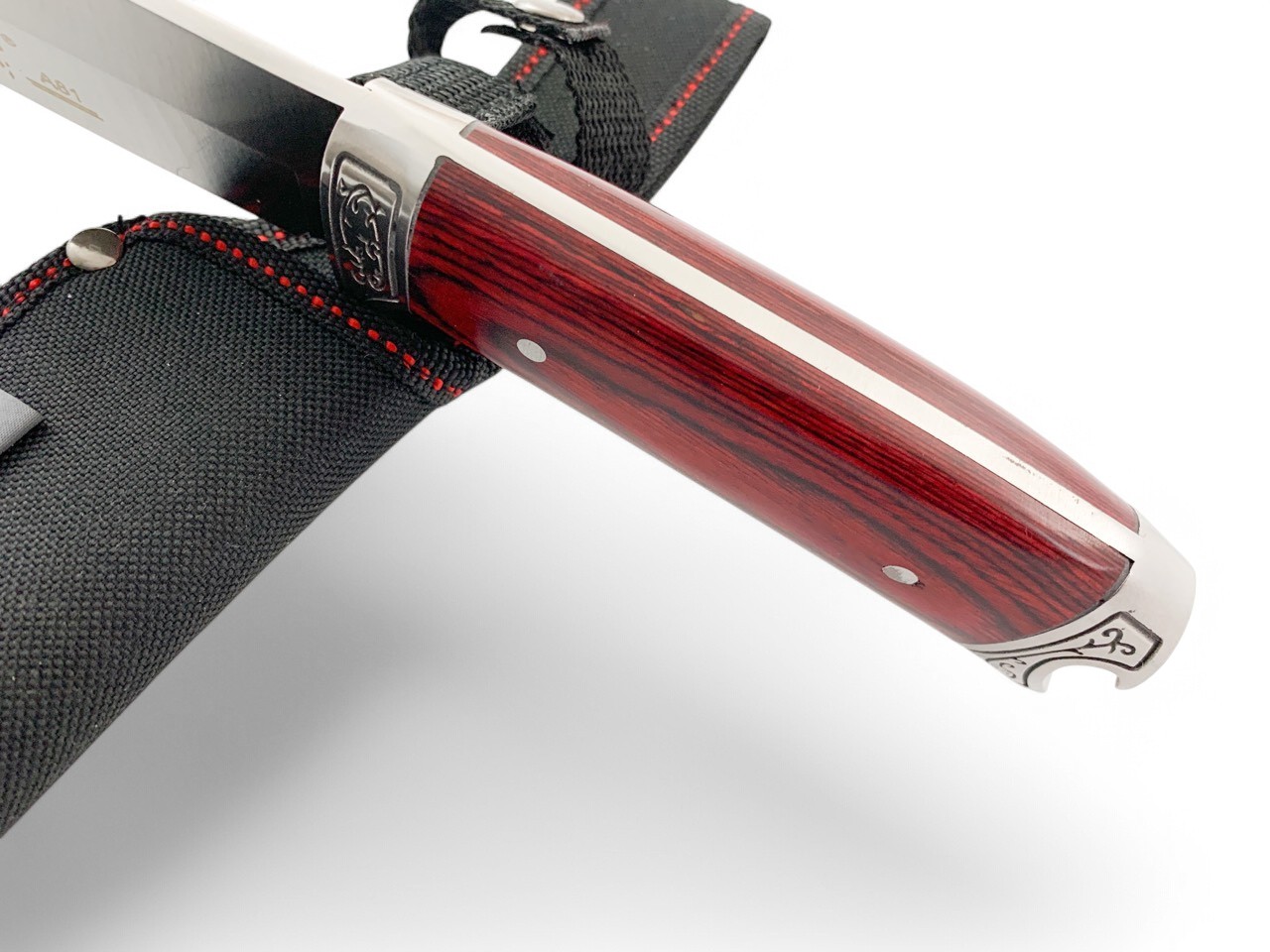 Ловен нож с острие от 7Cr17Mov стомана и текстилна кания